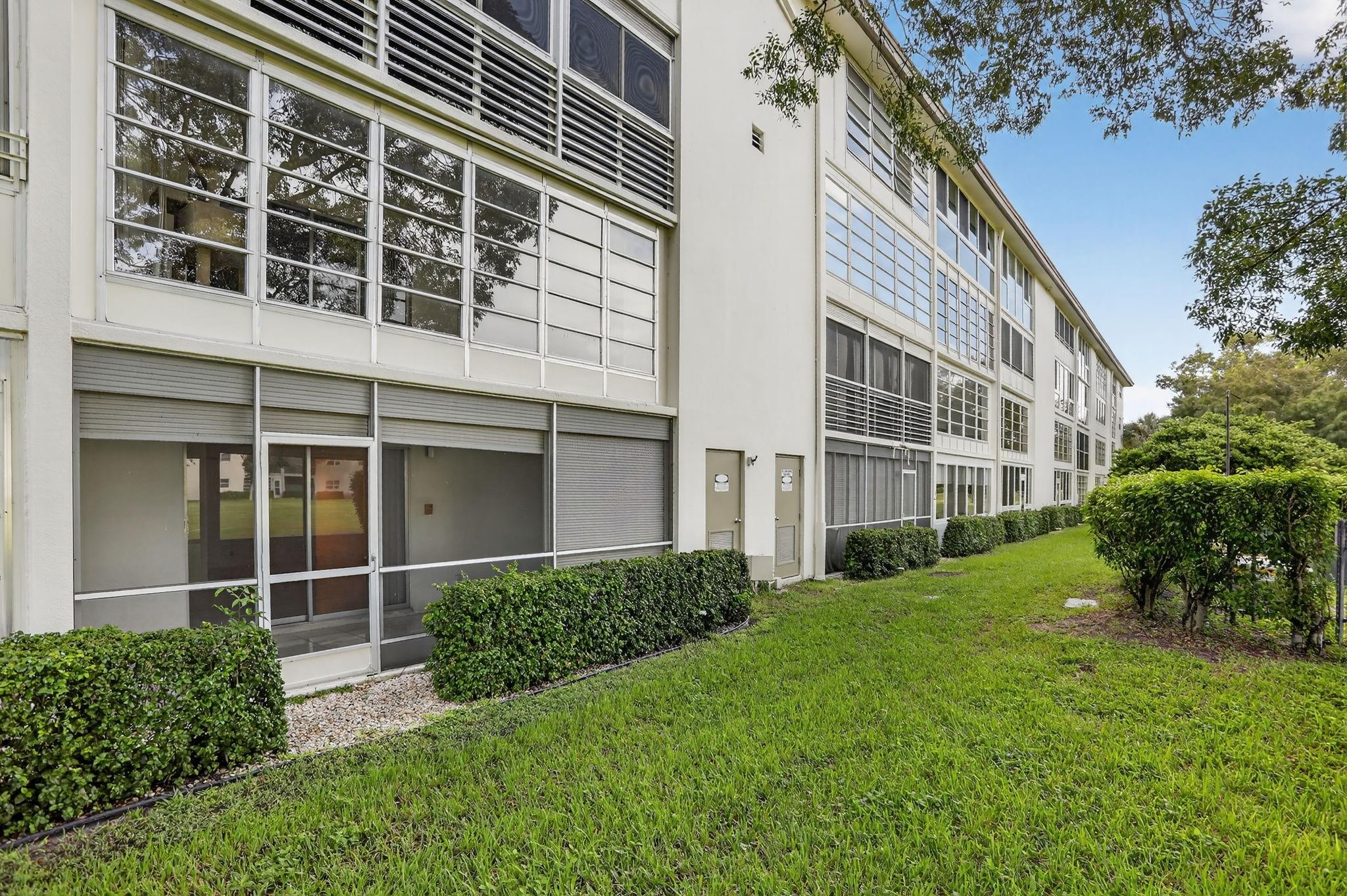 WYNMOOR VILLAGE - Residential