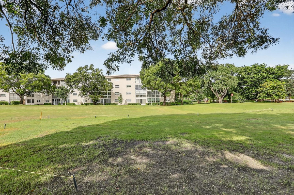 WYNMOOR VILLAGE - Residential