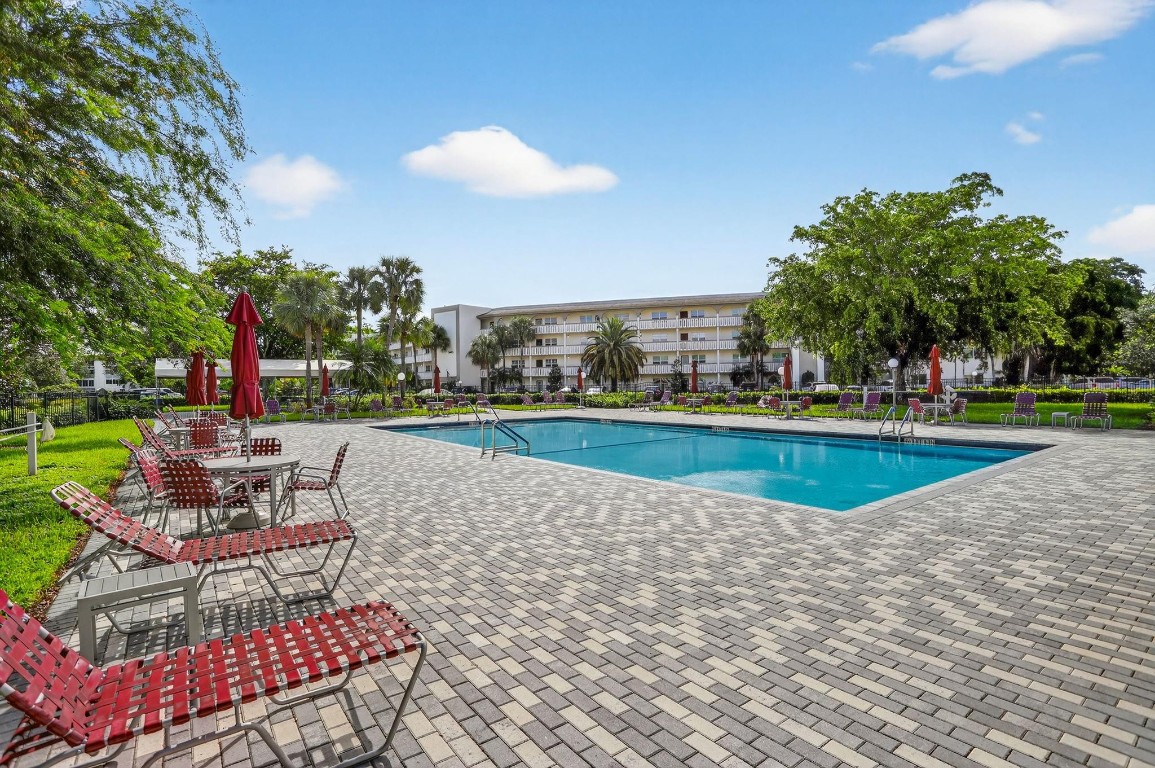 WYNMOOR VILLAGE - Residential