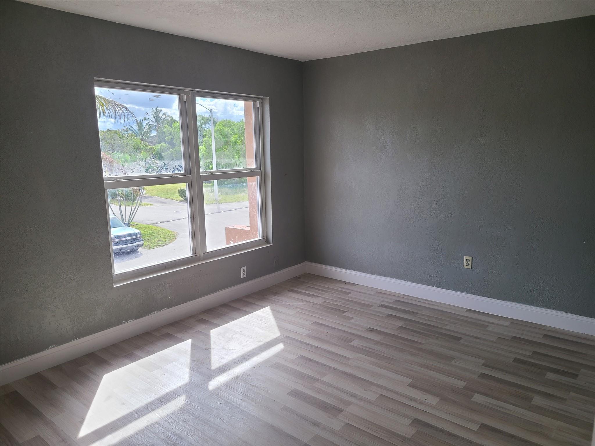 Leslie Estates Sec 07 - Residential Lease
