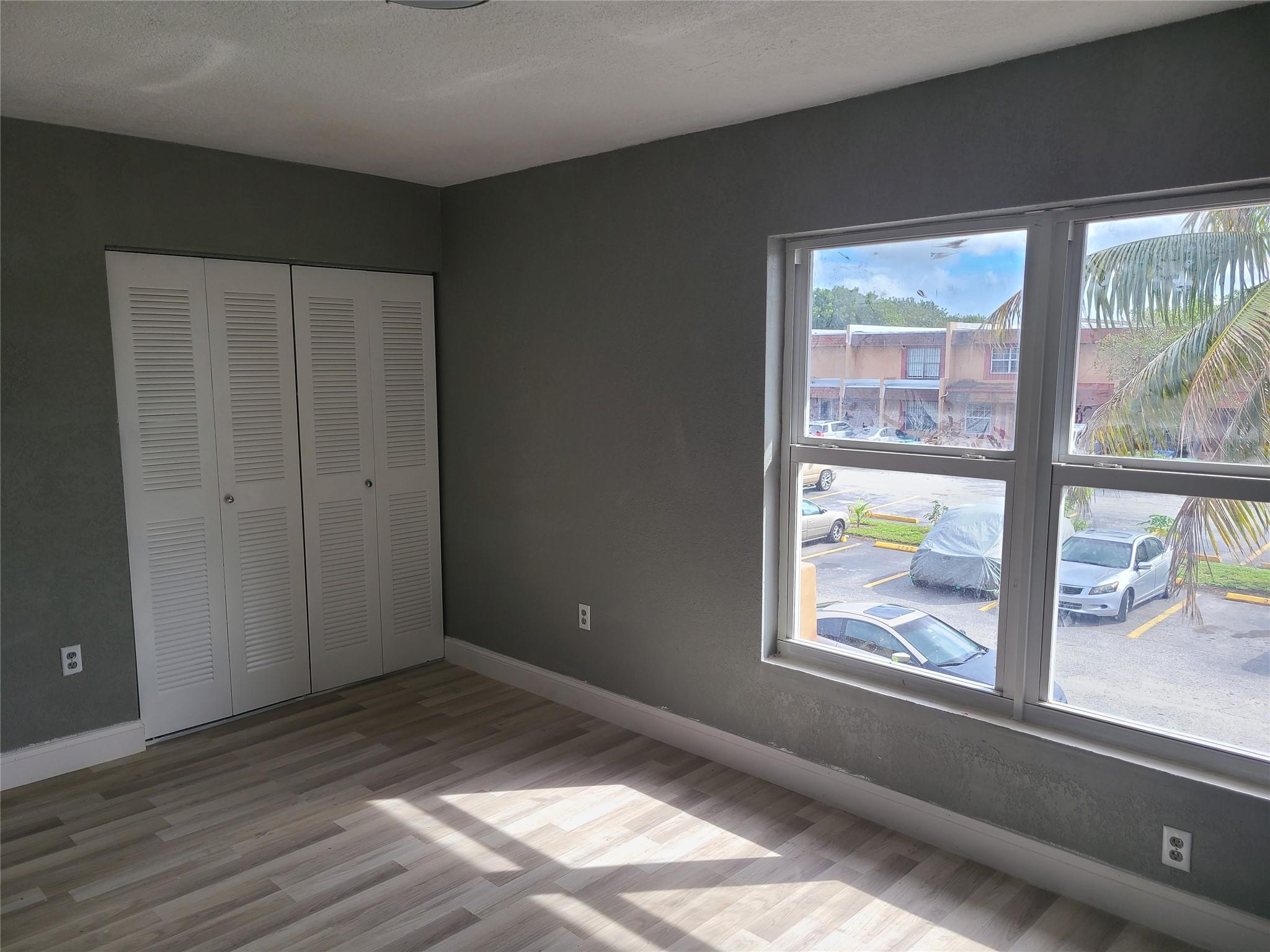 Leslie Estates Sec 07 - Residential Lease