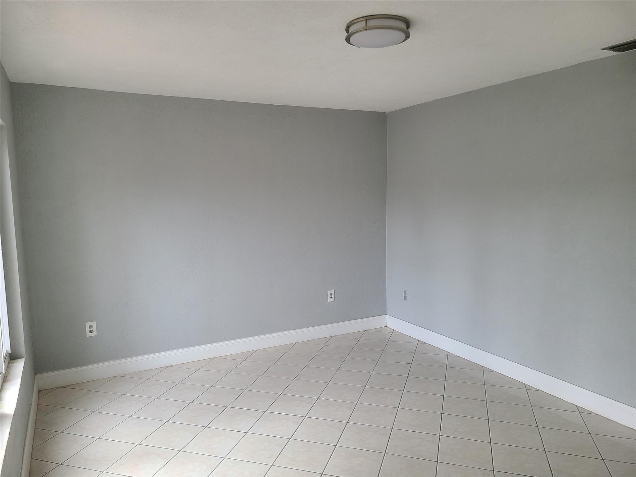 Leslie Estates Sec 07 - Residential Lease