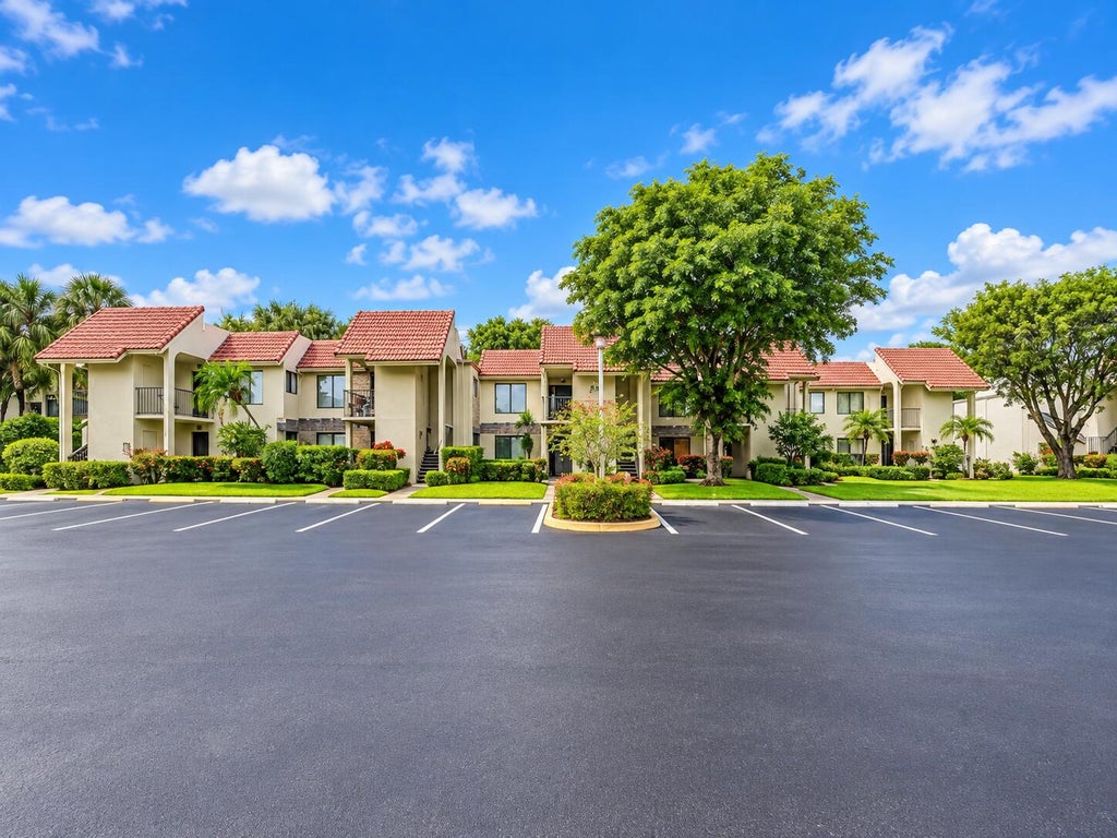 Photo of 5640 Fairway Park Drive #101, Boynton Beach, FL 33437 (MLS # B26078567)