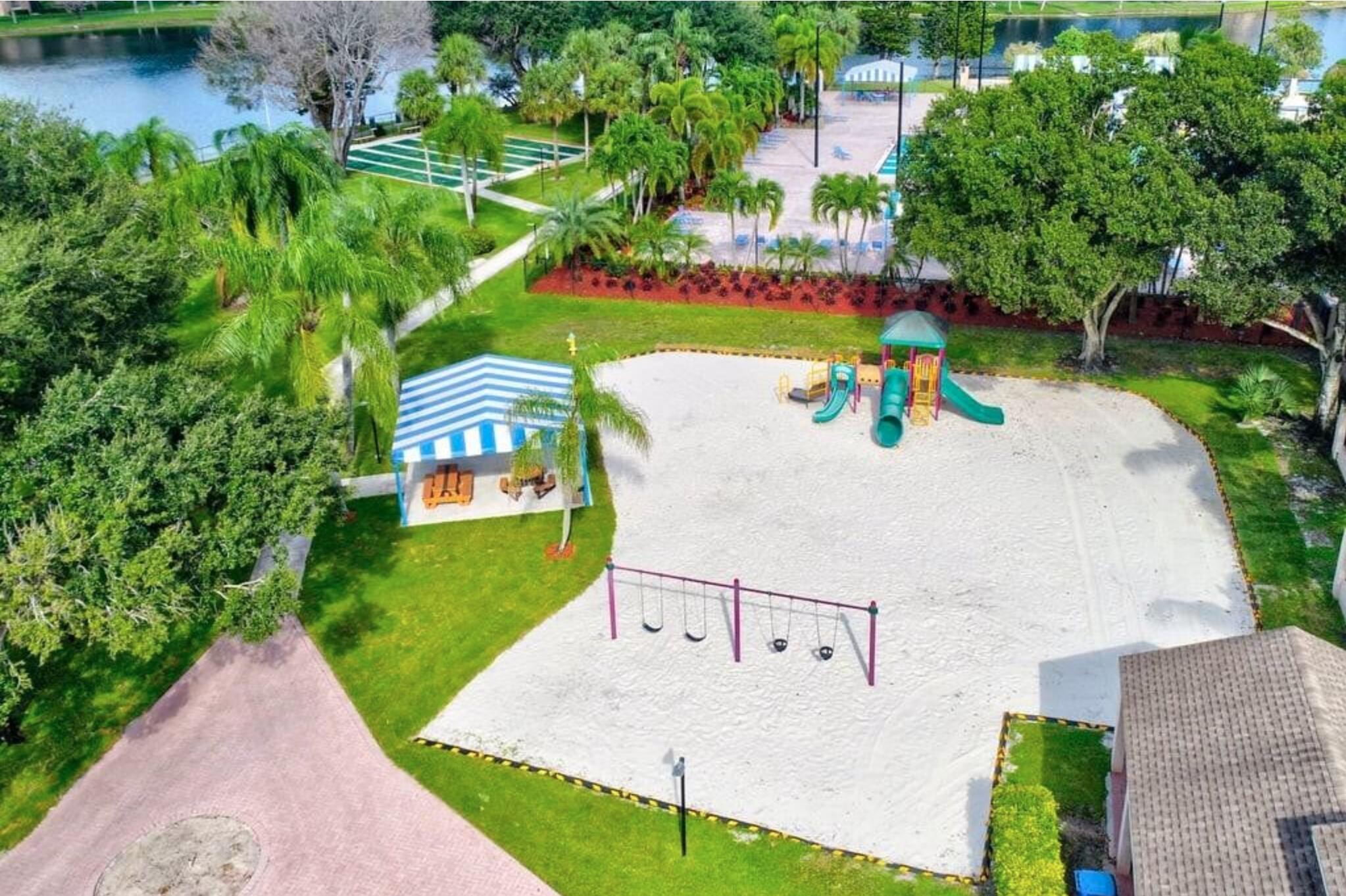 BAYPORT VILLAGE D CONDO - Residential