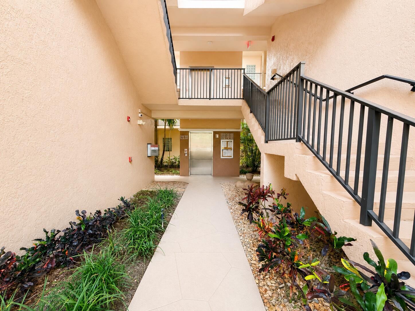 BAYPORT VILLAGE D CONDO - Residential