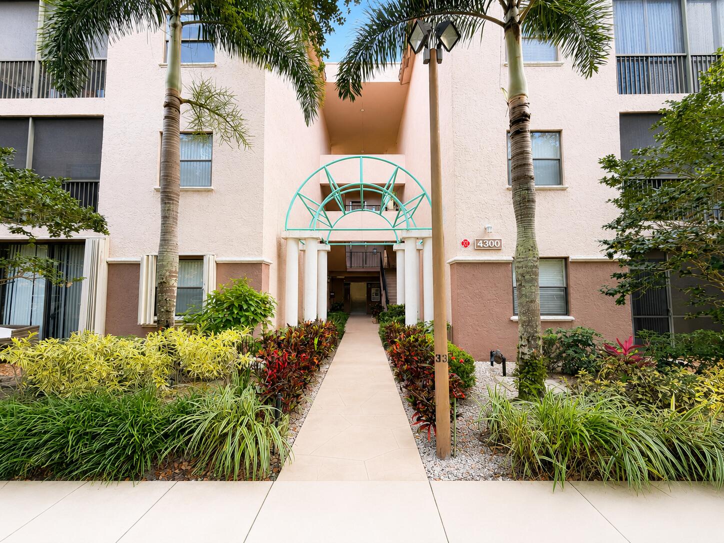 BAYPORT VILLAGE D CONDO - Residential