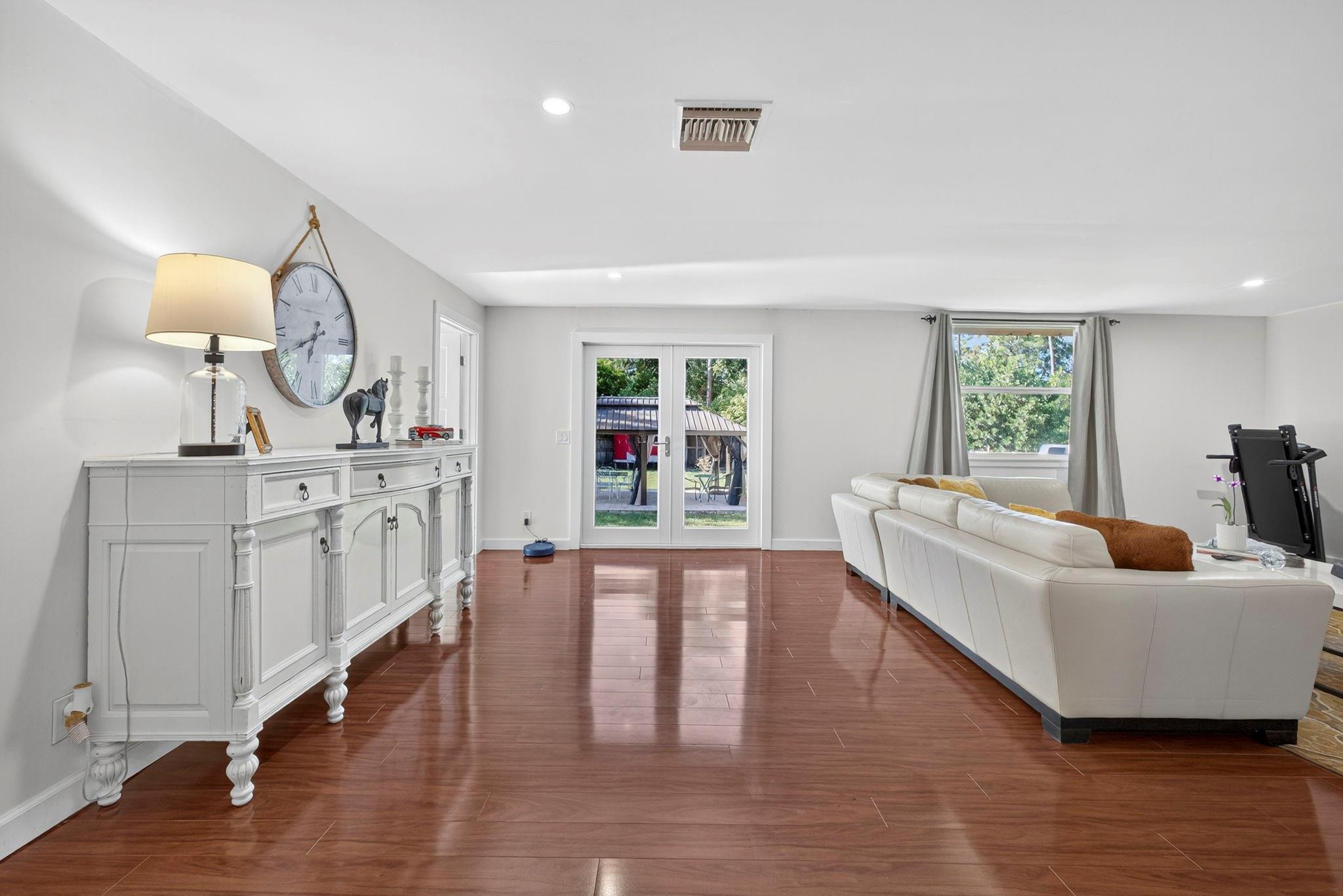 Acreage & Unrec - Residential