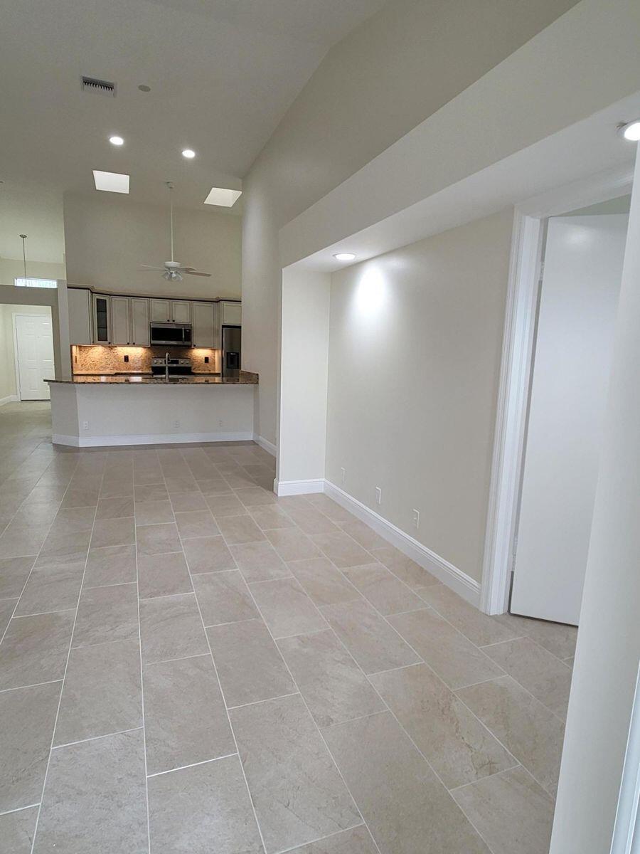 SWEETWATER SEC 1 - Residential Lease