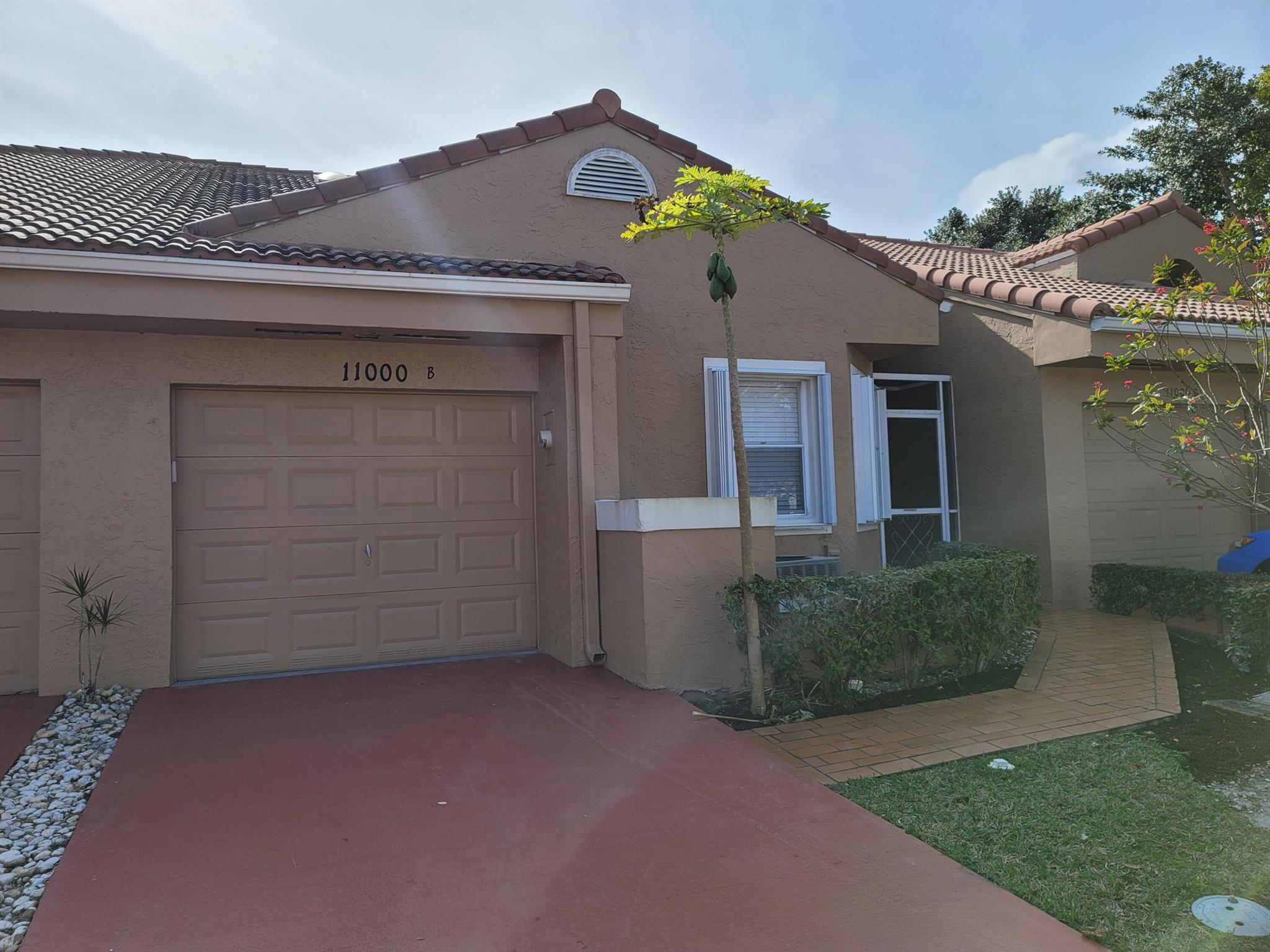 SWEETWATER SEC 1 - Residential Lease