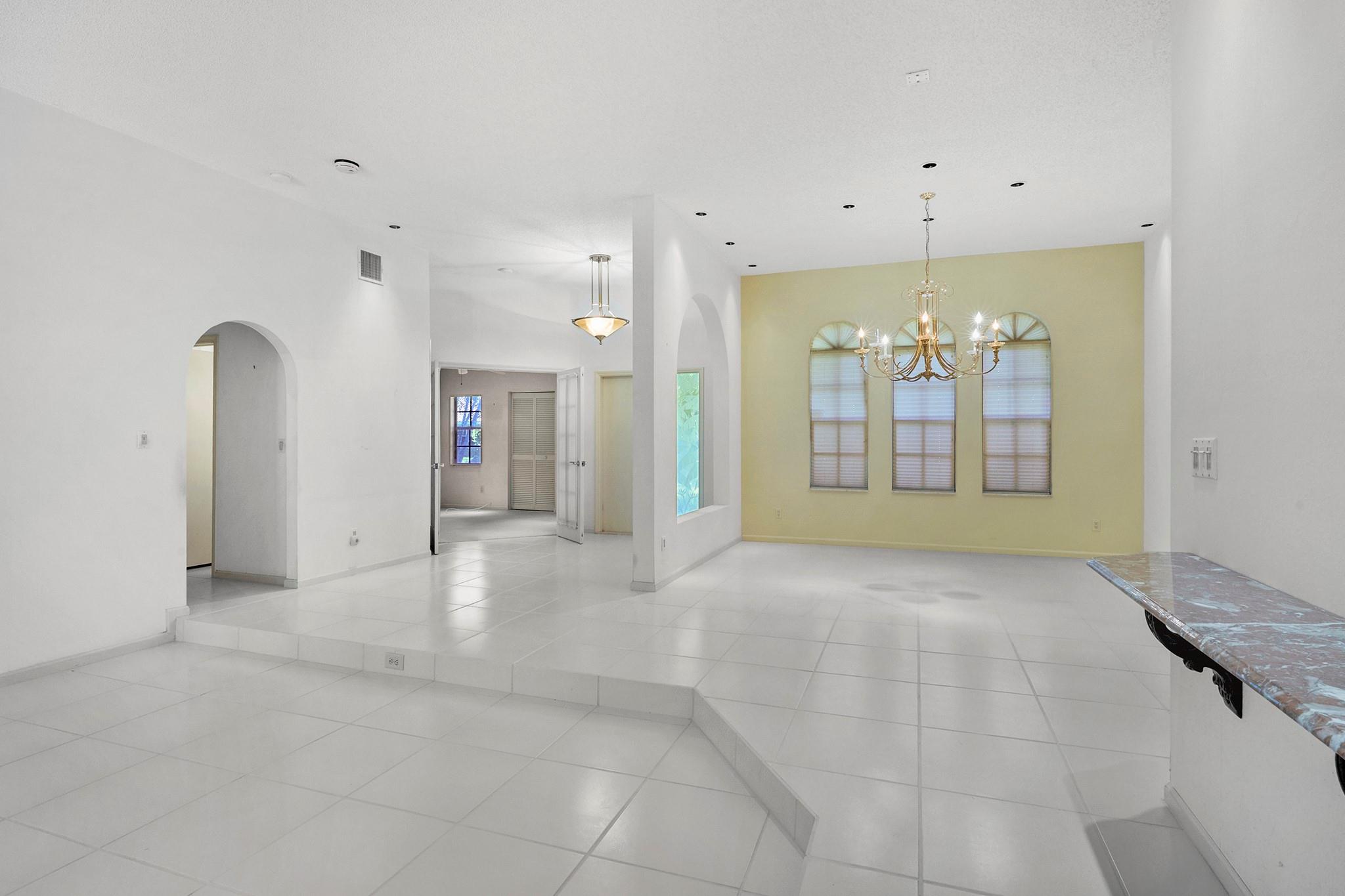9342 NW 10th St
