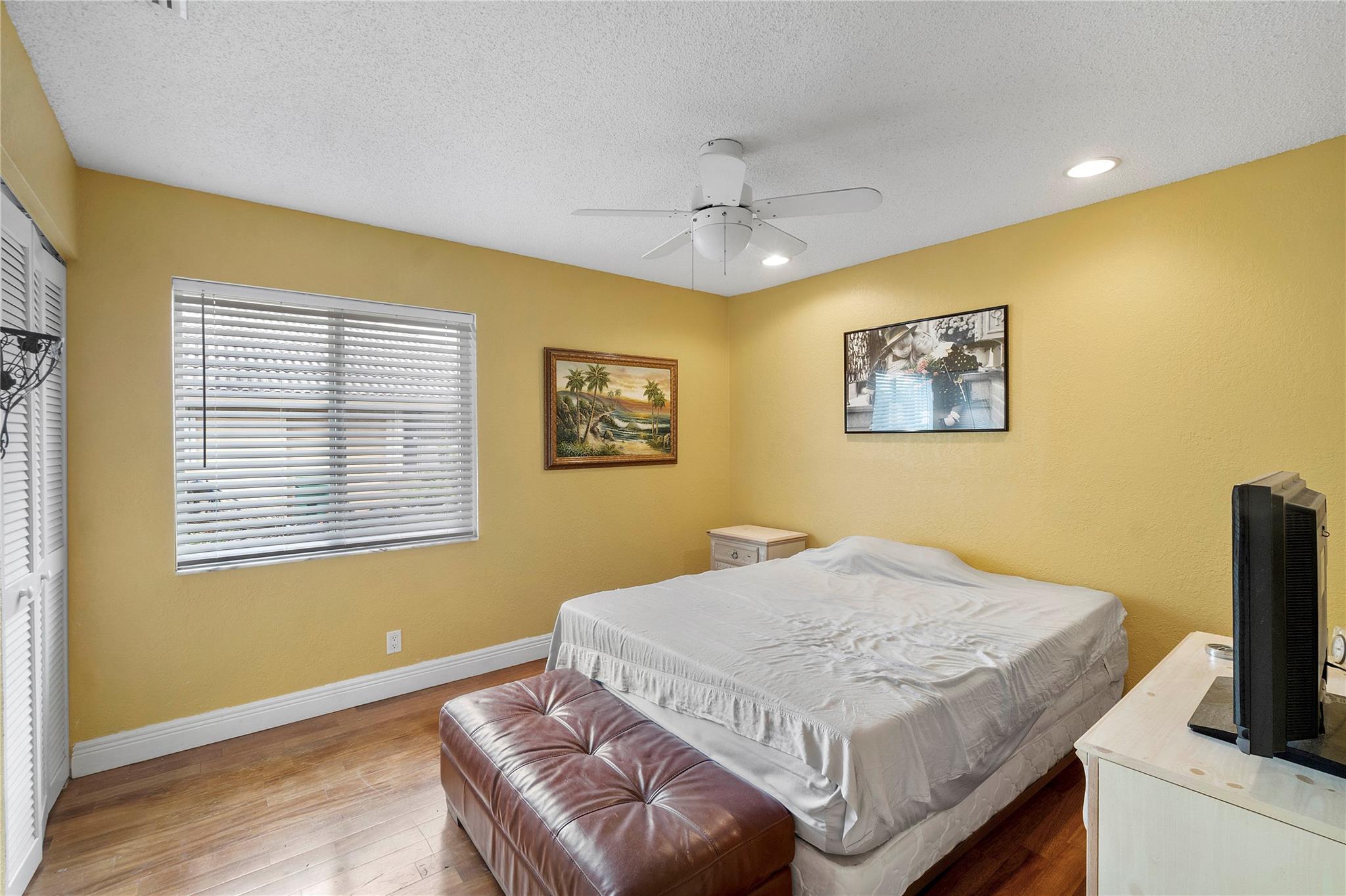 West Glen 128-3 B - Residential