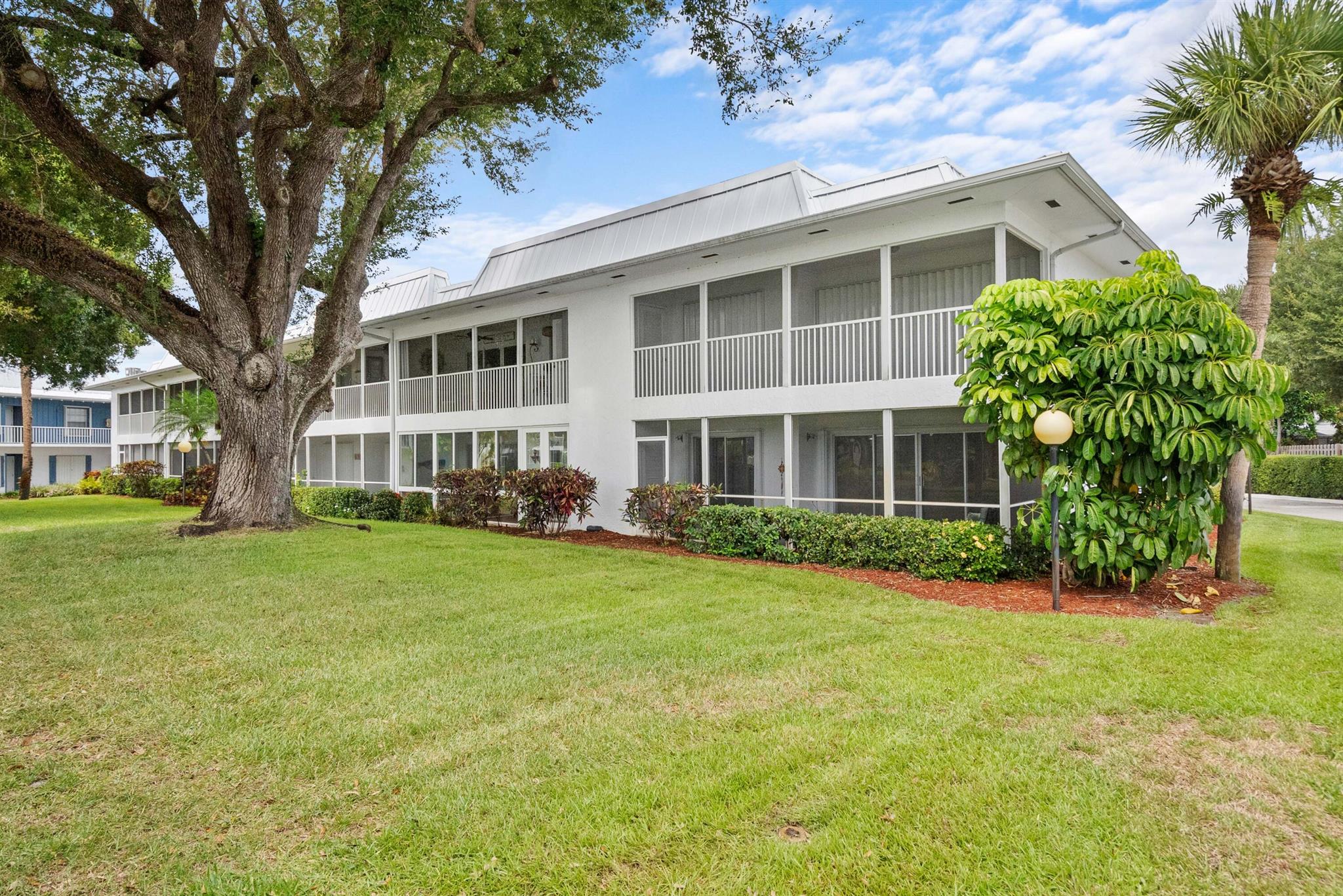 THE WINDJAMMER CONDO APARTMENTS - Residential