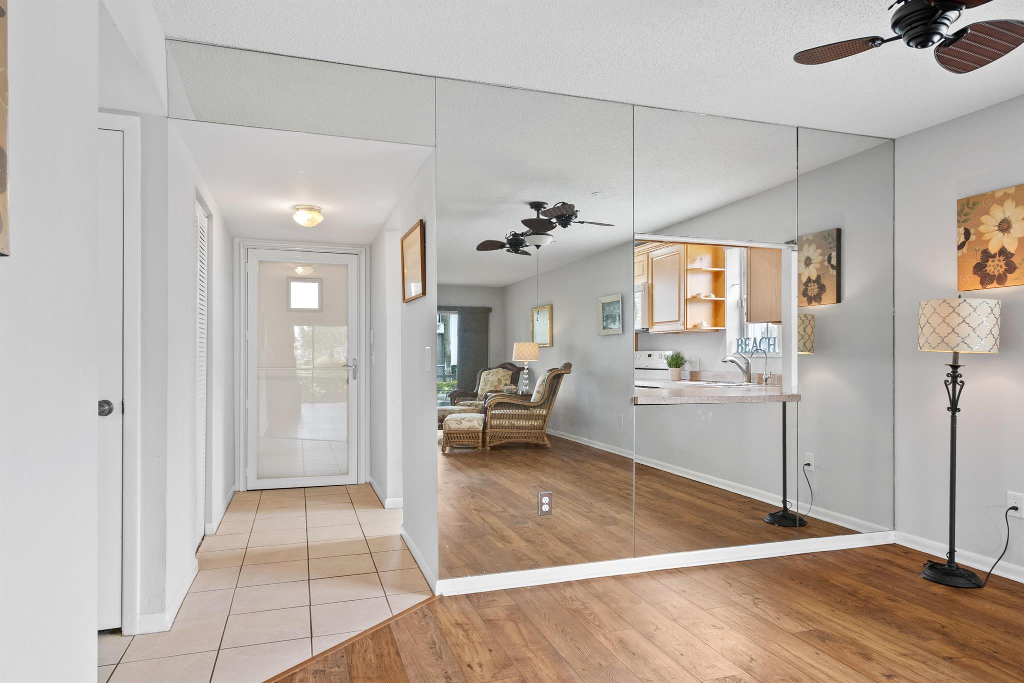 THE WINDJAMMER CONDO APARTMENTS - Residential