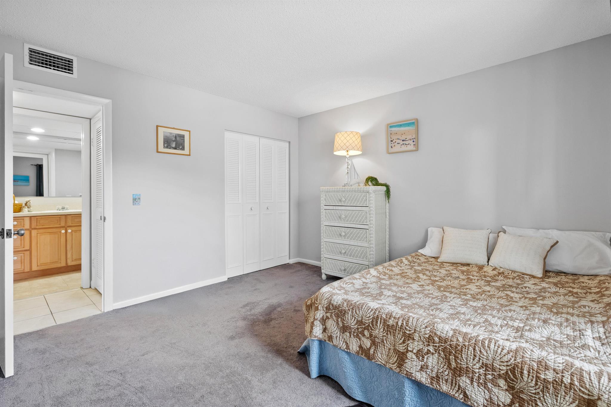 THE WINDJAMMER CONDO APARTMENTS - Residential