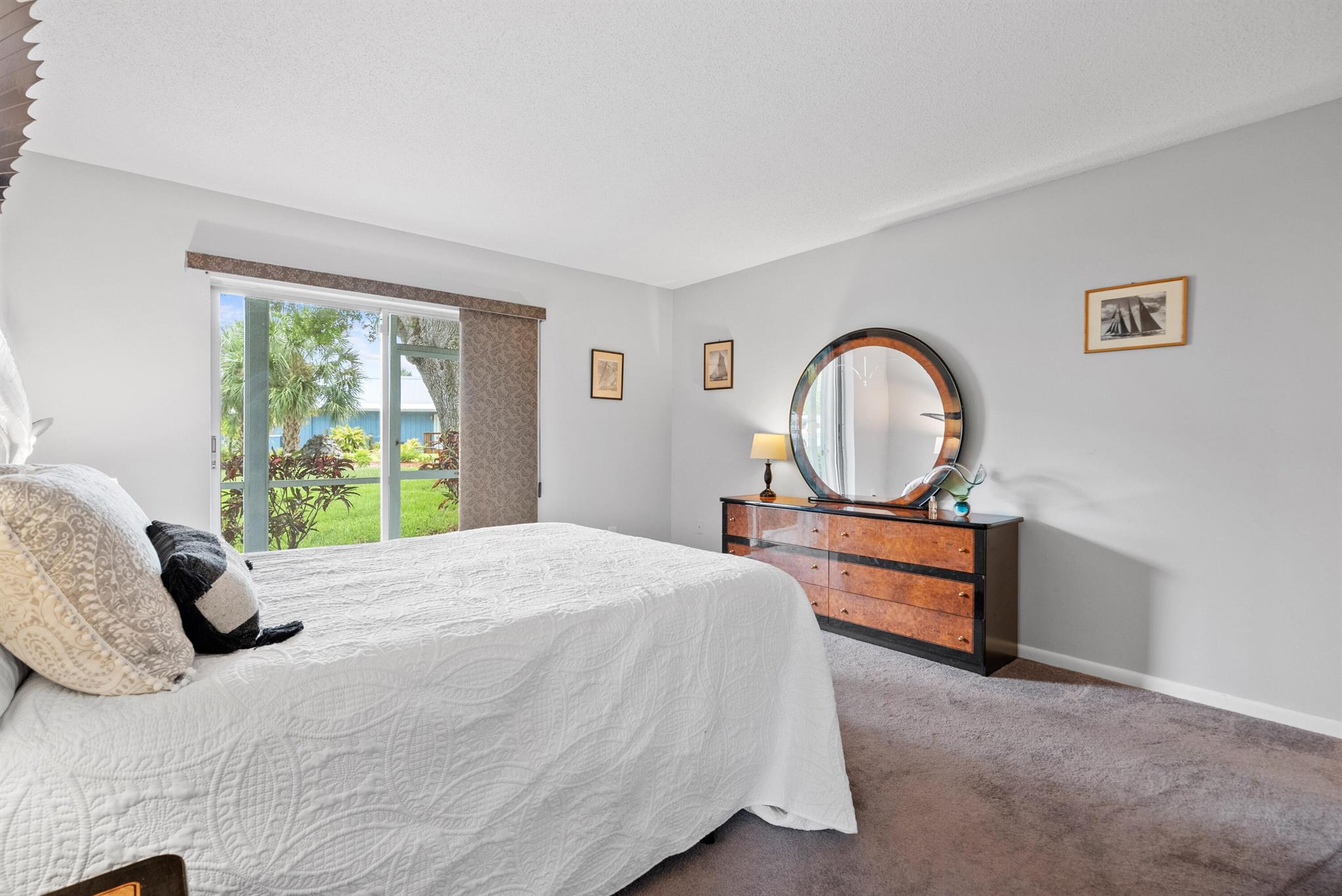 THE WINDJAMMER CONDO APARTMENTS - Residential