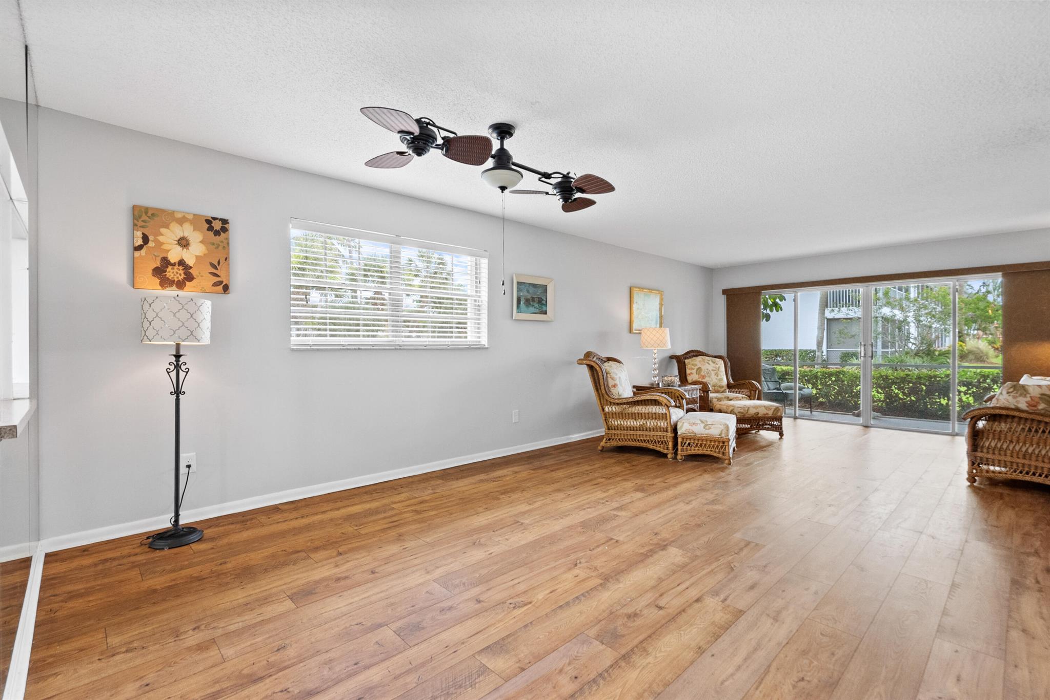 THE WINDJAMMER CONDO APARTMENTS - Residential