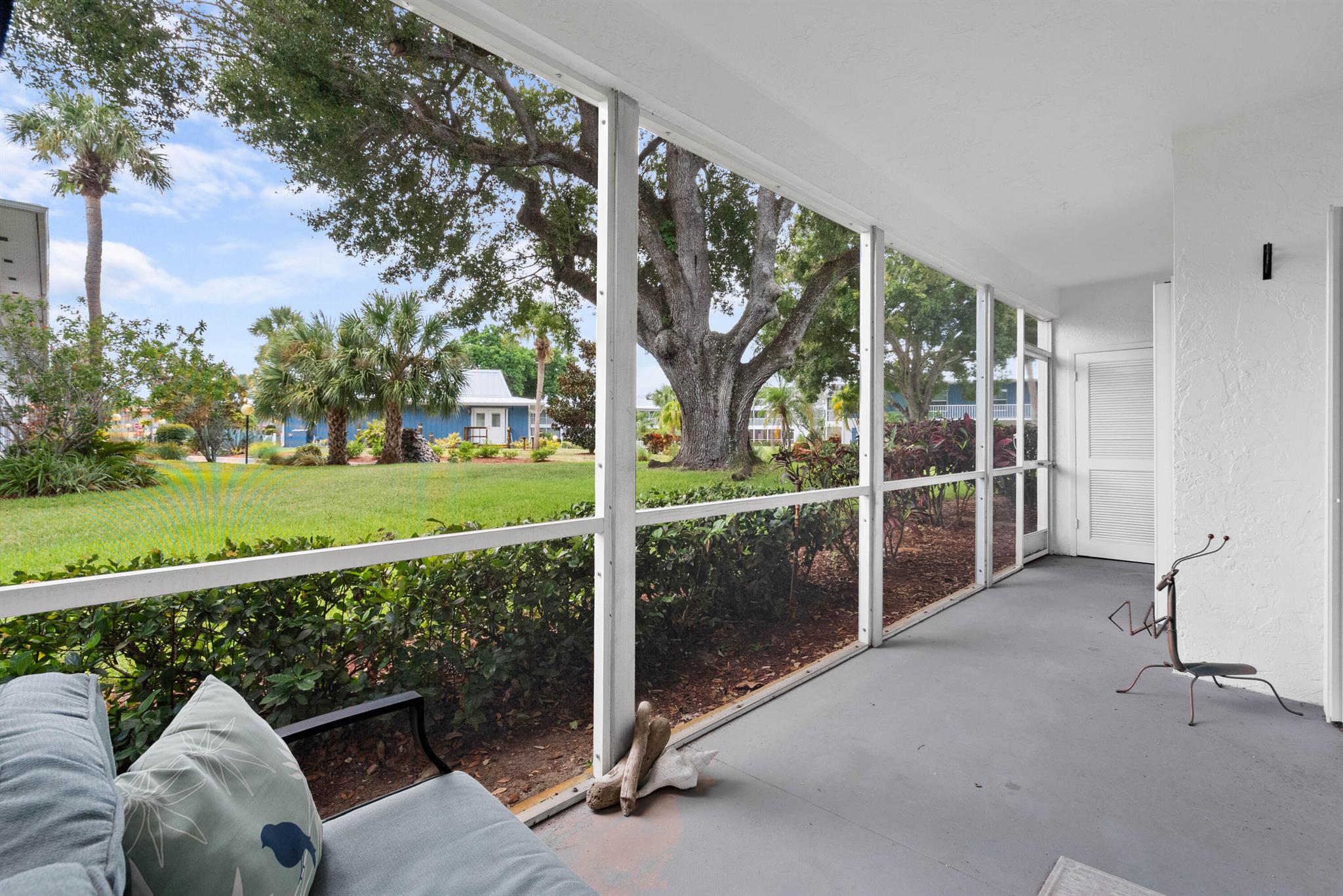 THE WINDJAMMER CONDO APARTMENTS - Residential