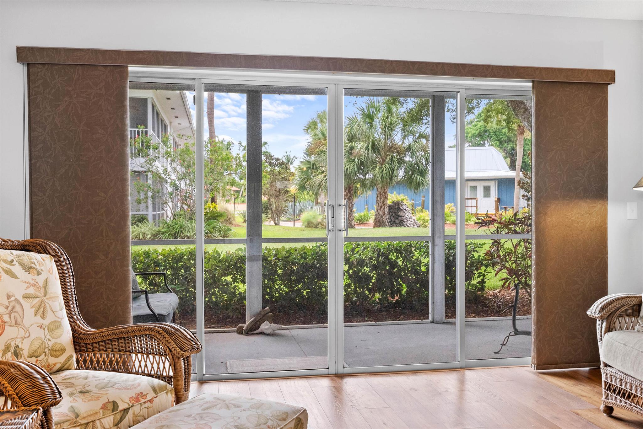 THE WINDJAMMER CONDO APARTMENTS - Residential