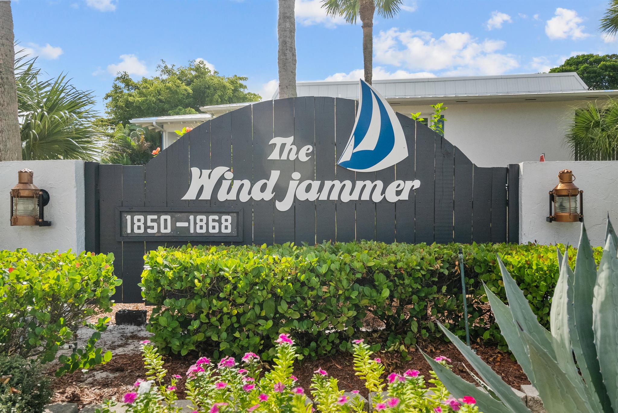 THE WINDJAMMER CONDO APARTMENTS - Residential