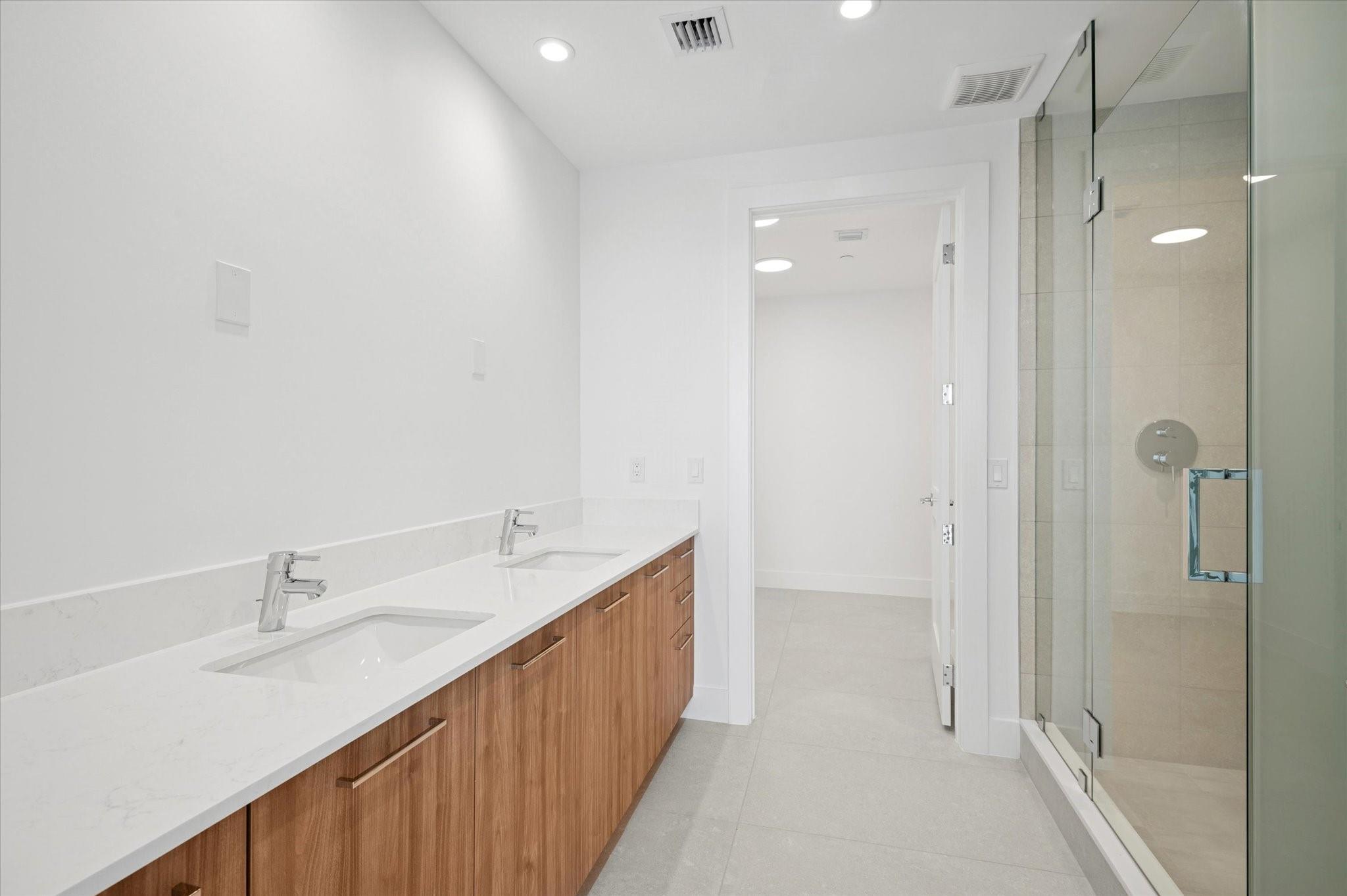 Selene Oceanfront Residen - Residential