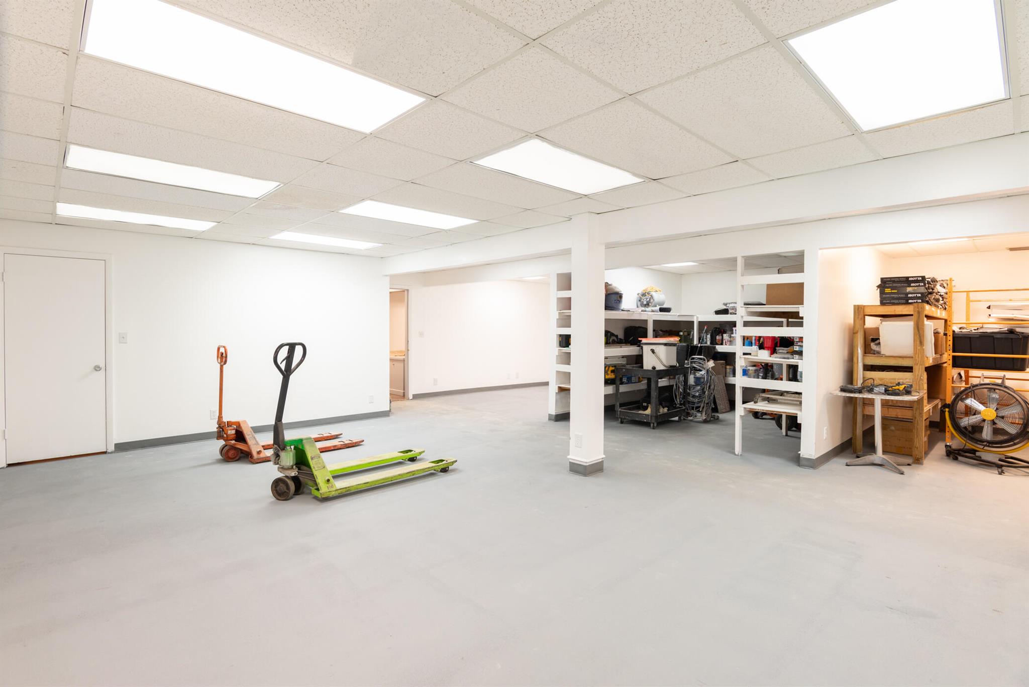 EAST COAST INDUSTRIAL CEN - Commercial Lease