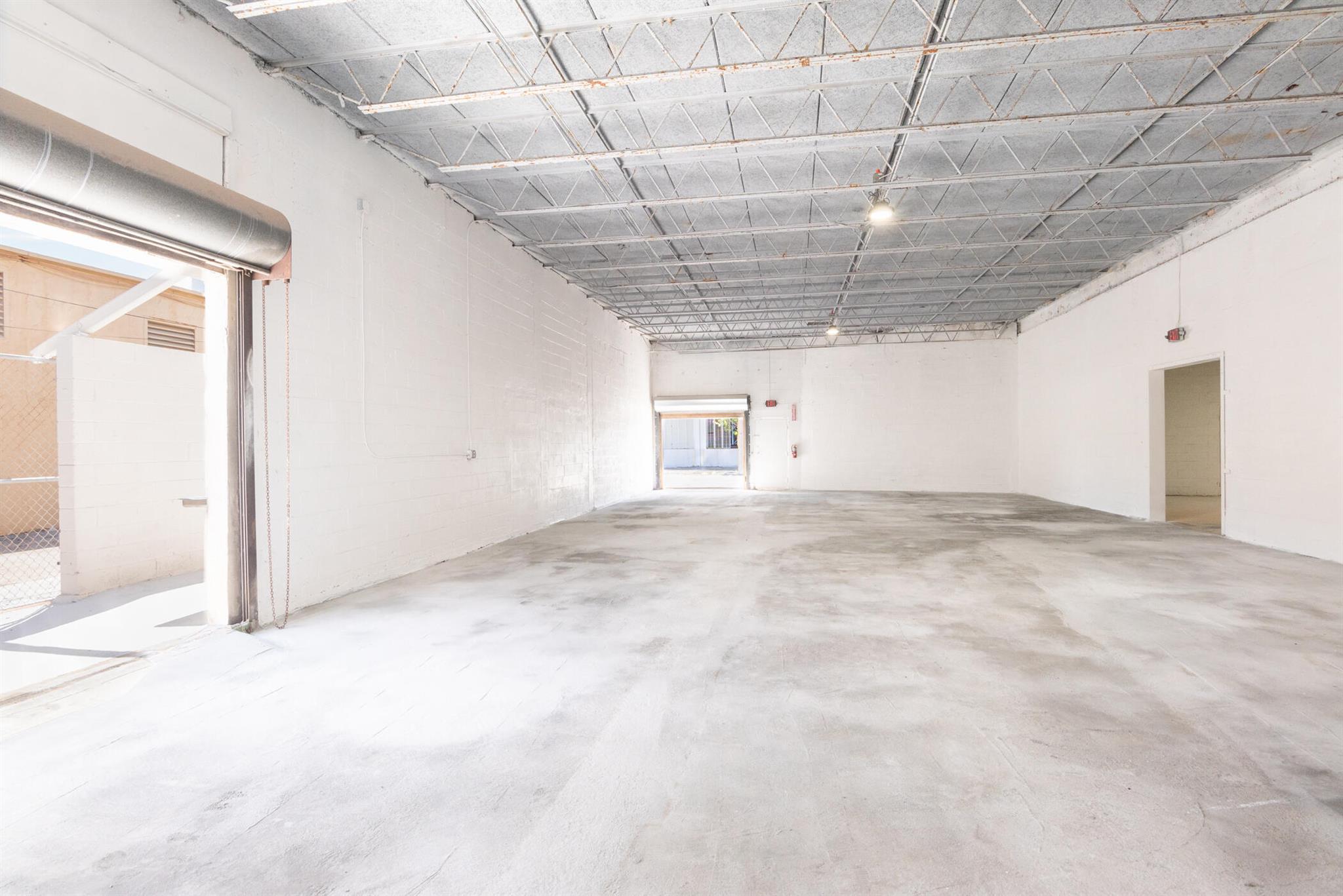 EAST COAST INDUSTRIAL CEN - Commercial Lease