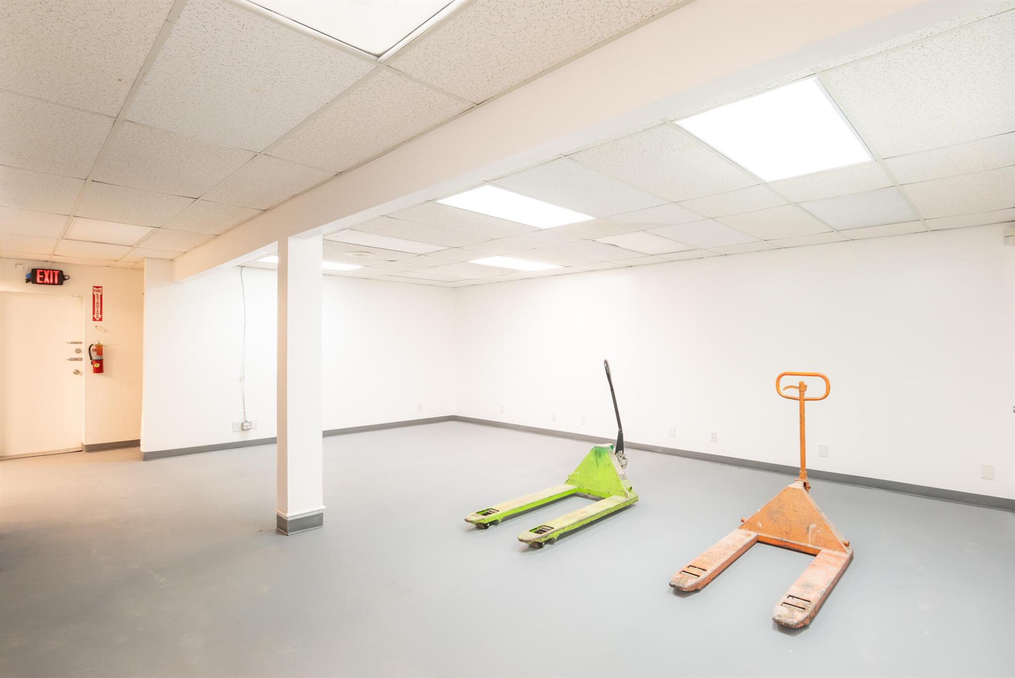 EAST COAST INDUSTRIAL CEN - Commercial Lease