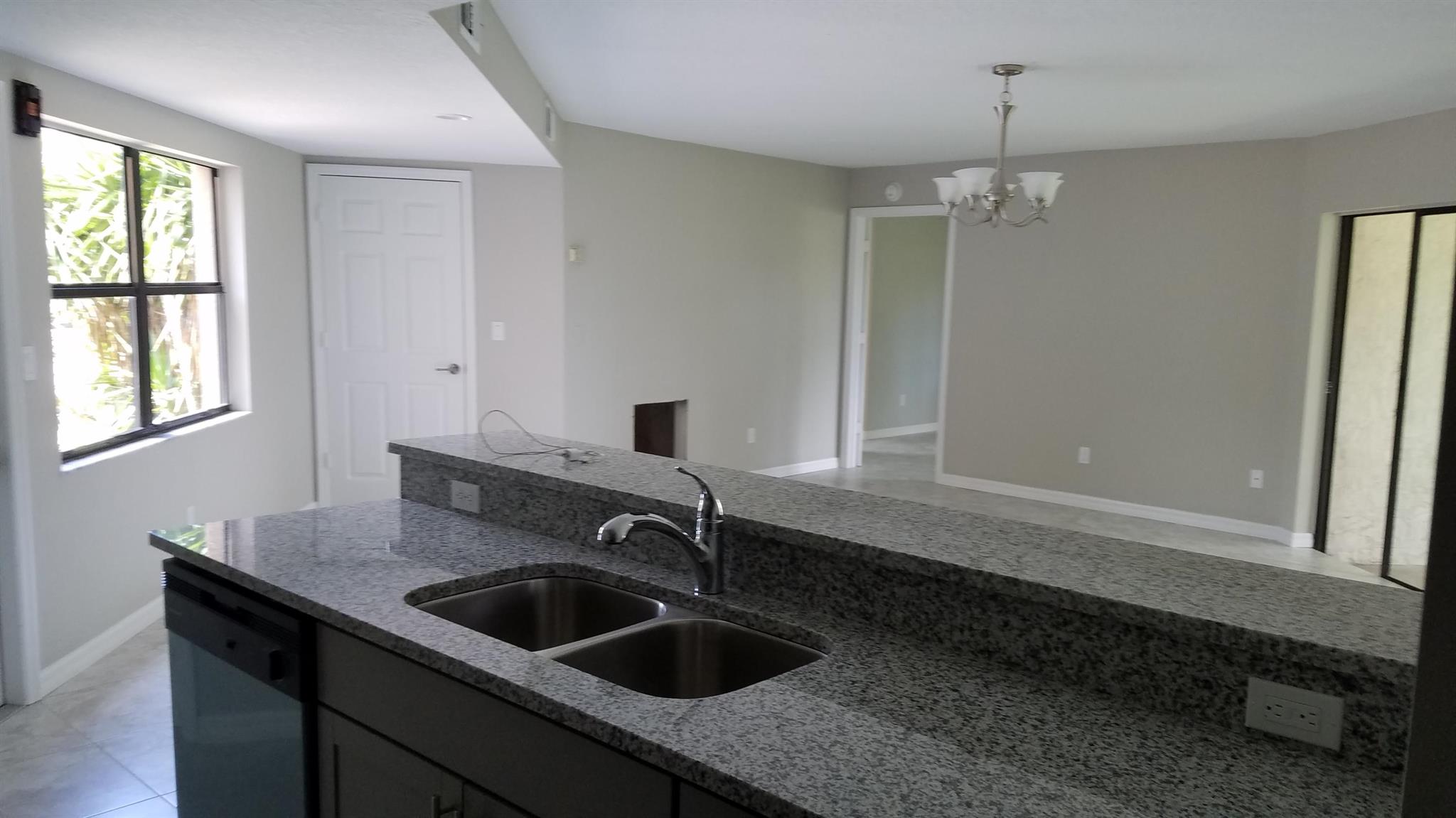 Greenoaks Apartments - Residential Lease