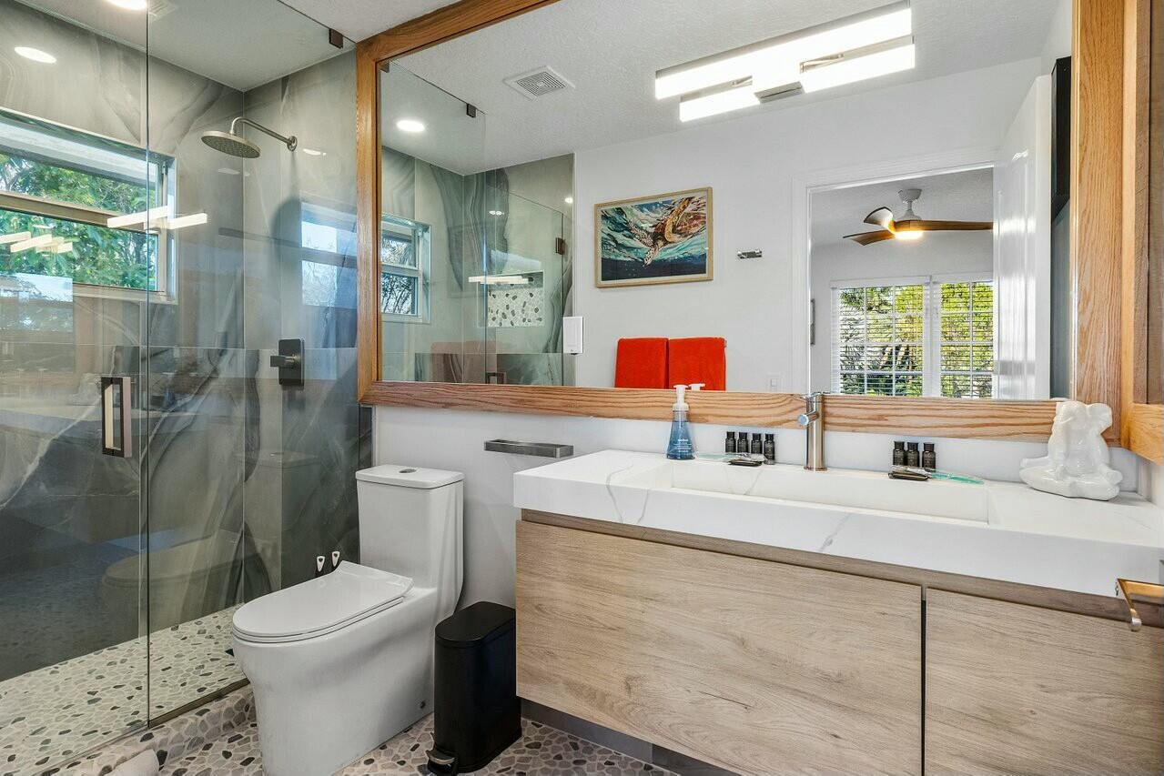 TROPIC ISLE - Residential