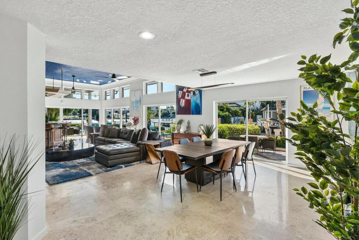 TROPIC ISLE - Residential