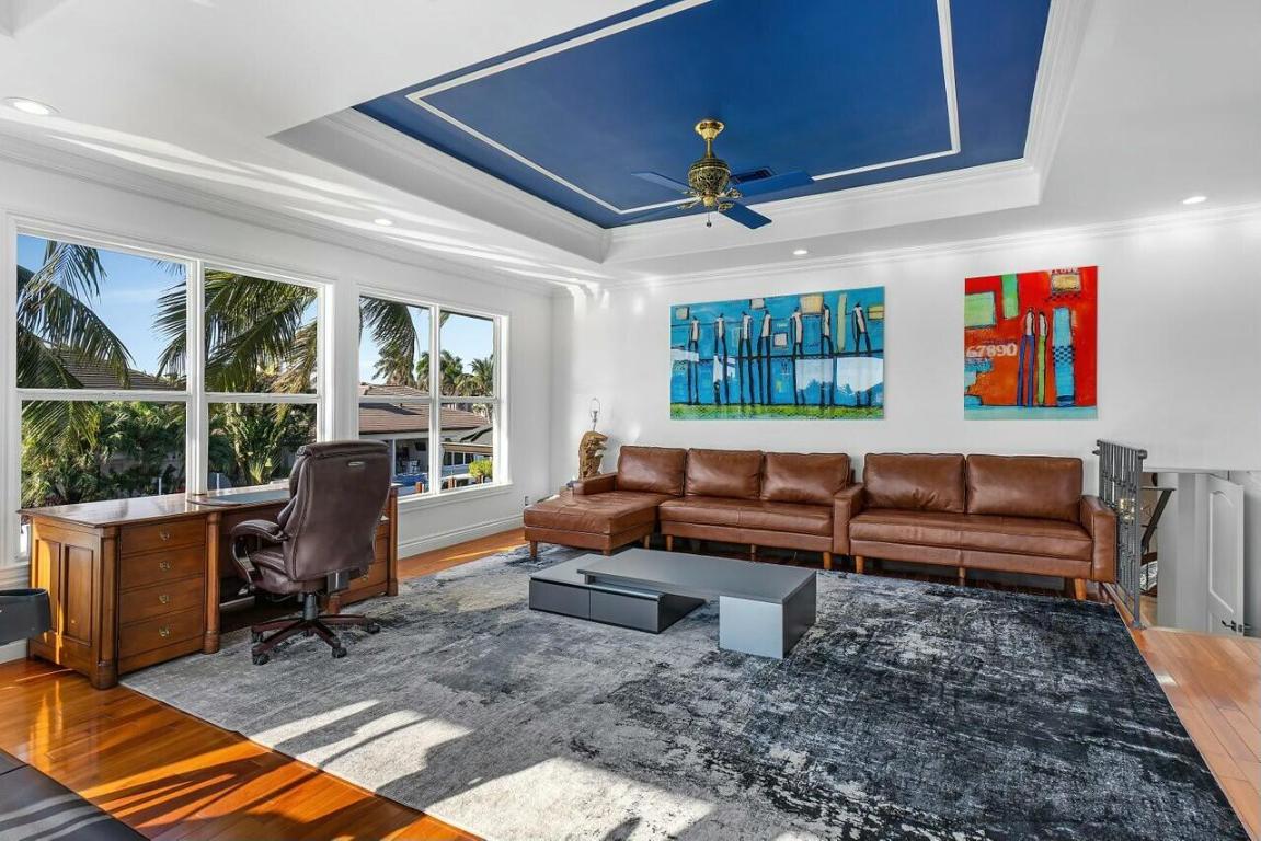 TROPIC ISLE - Residential