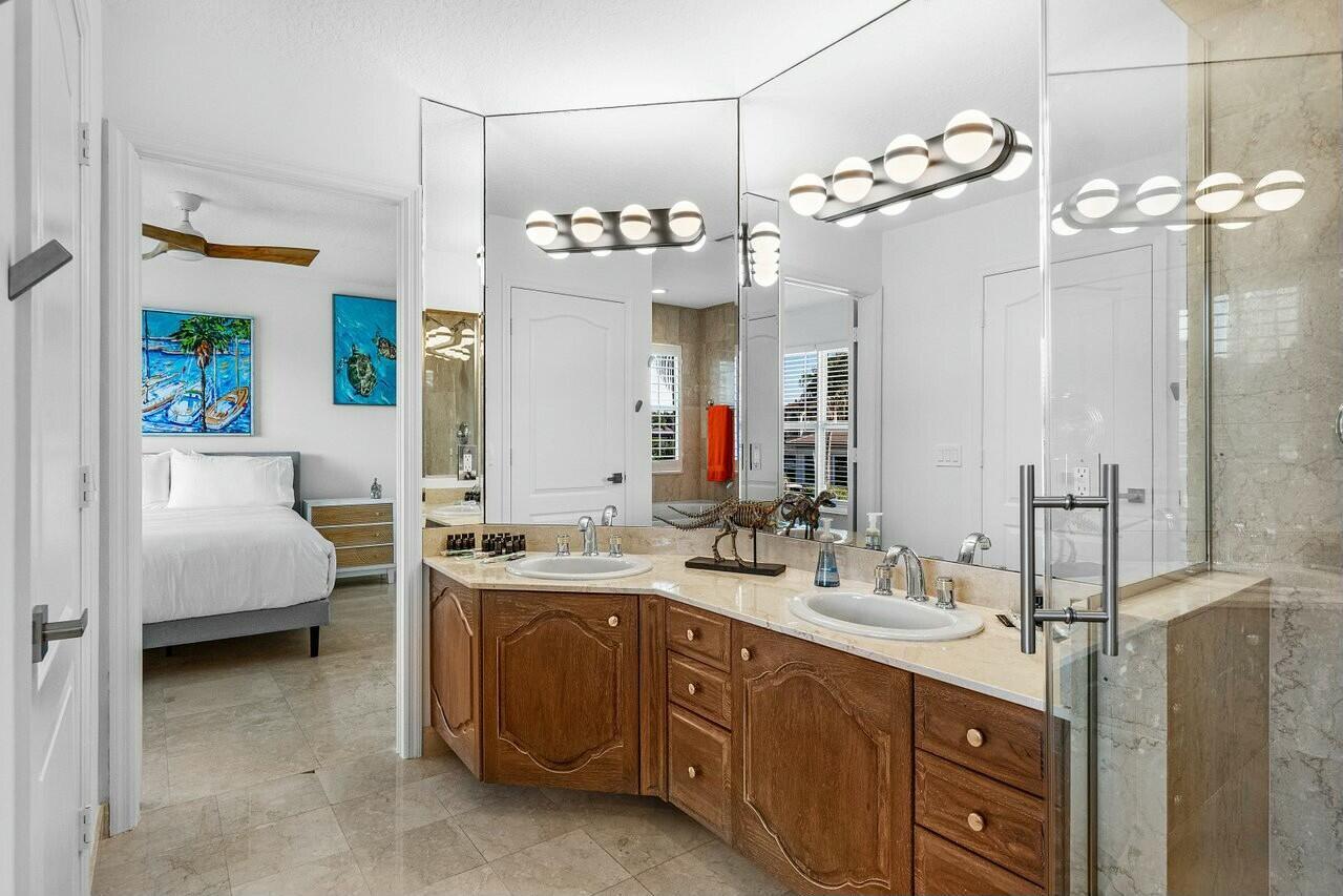 TROPIC ISLE - Residential