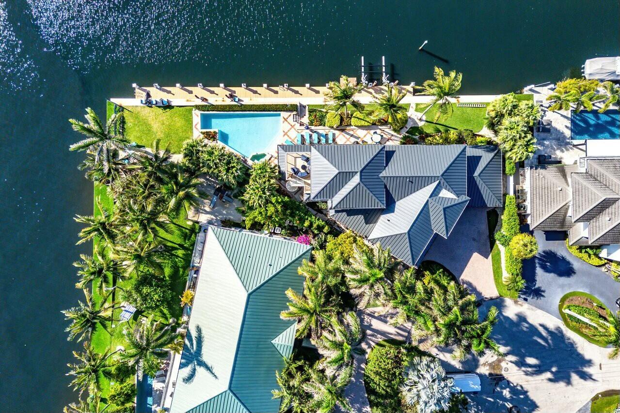 TROPIC ISLE - Residential