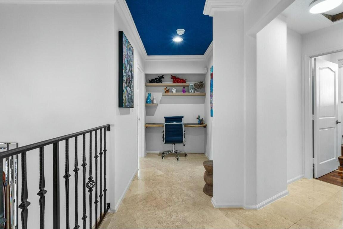 TROPIC ISLE - Residential