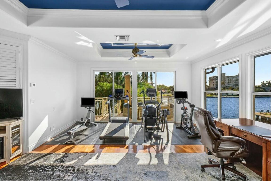 TROPIC ISLE - Residential