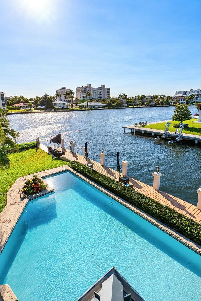 TROPIC ISLE - Residential