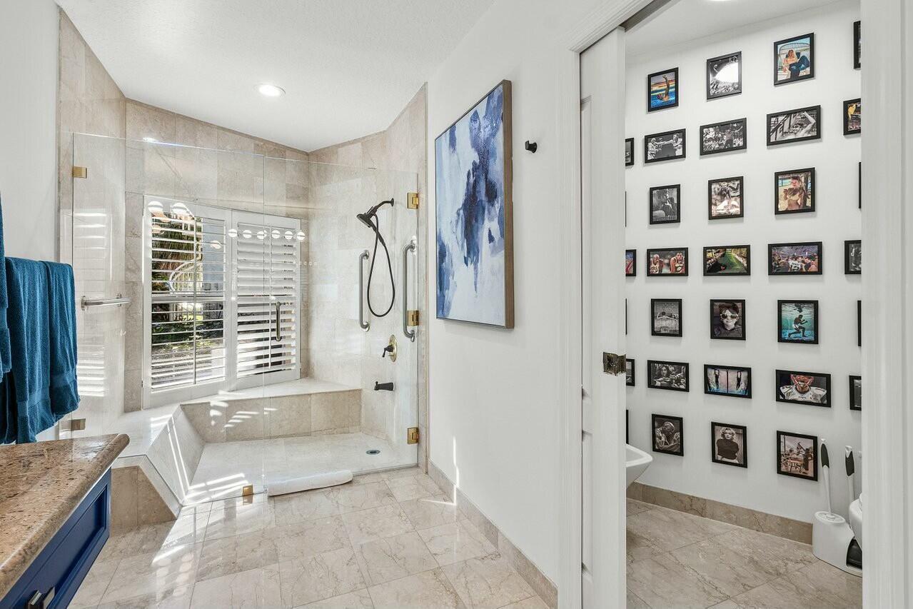 TROPIC ISLE - Residential