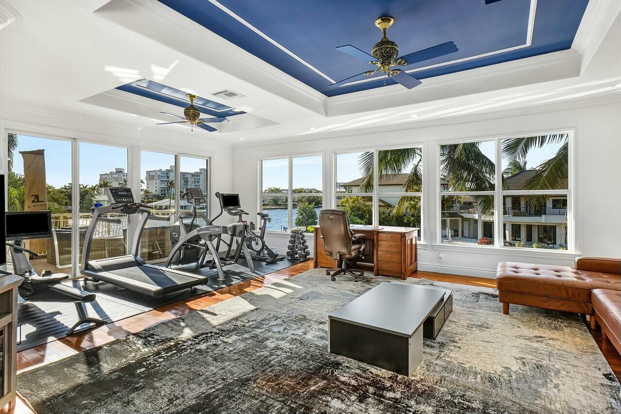 TROPIC ISLE - Residential