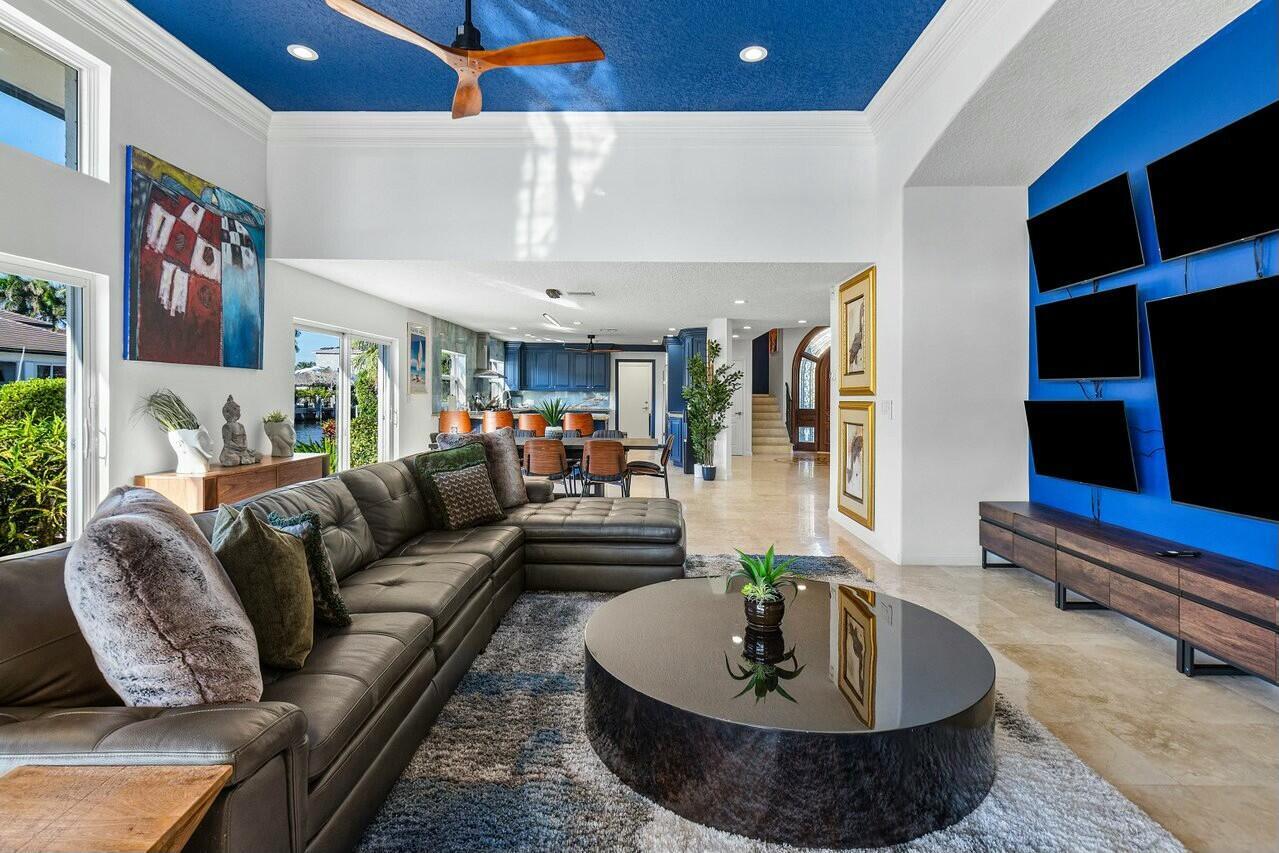 TROPIC ISLE - Residential