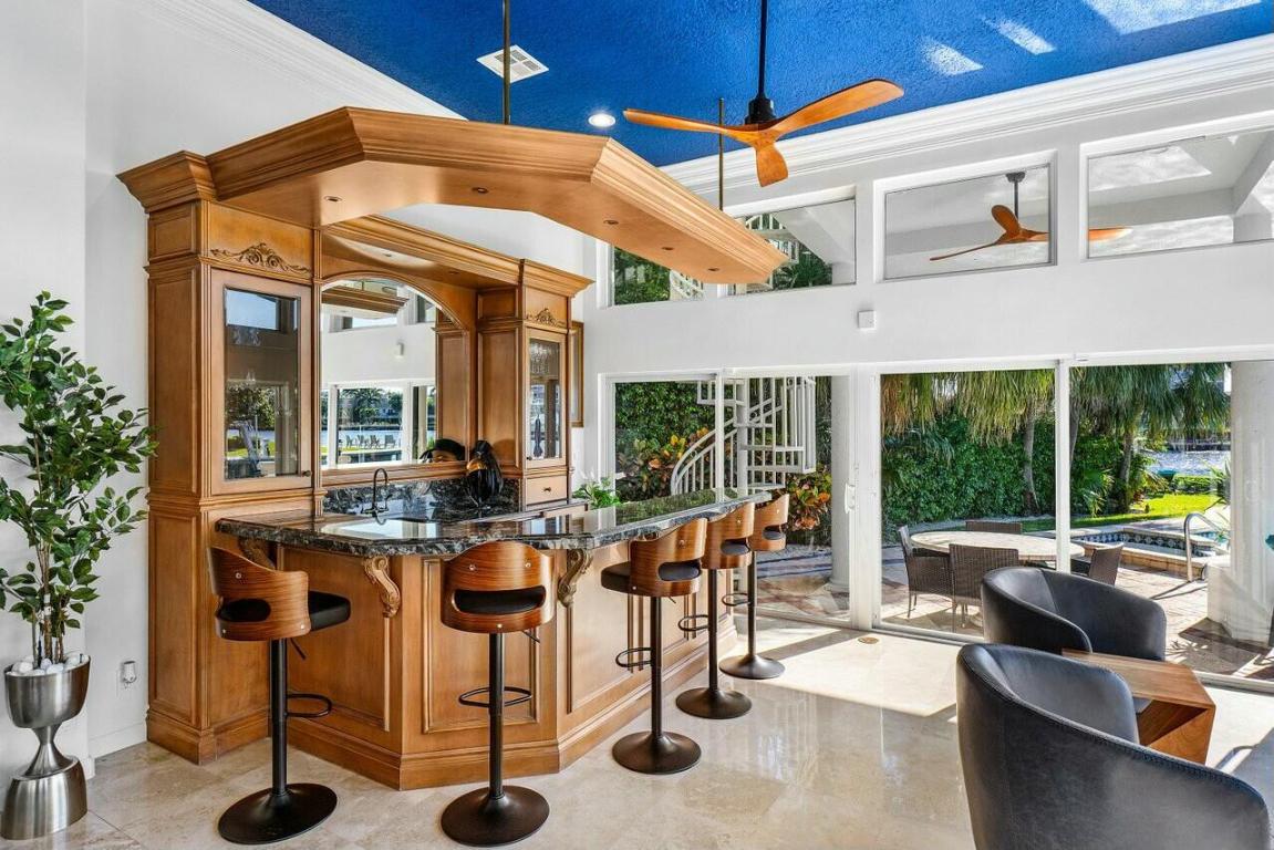 TROPIC ISLE - Residential