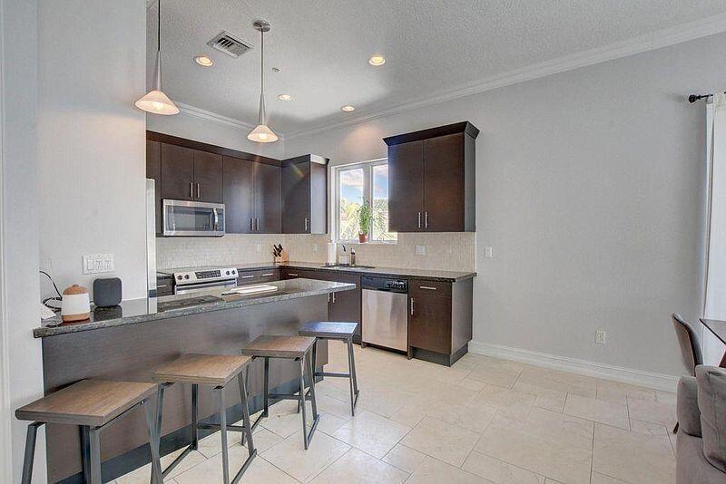 ROYAL ATLANTIC IN DELRAY - Residential