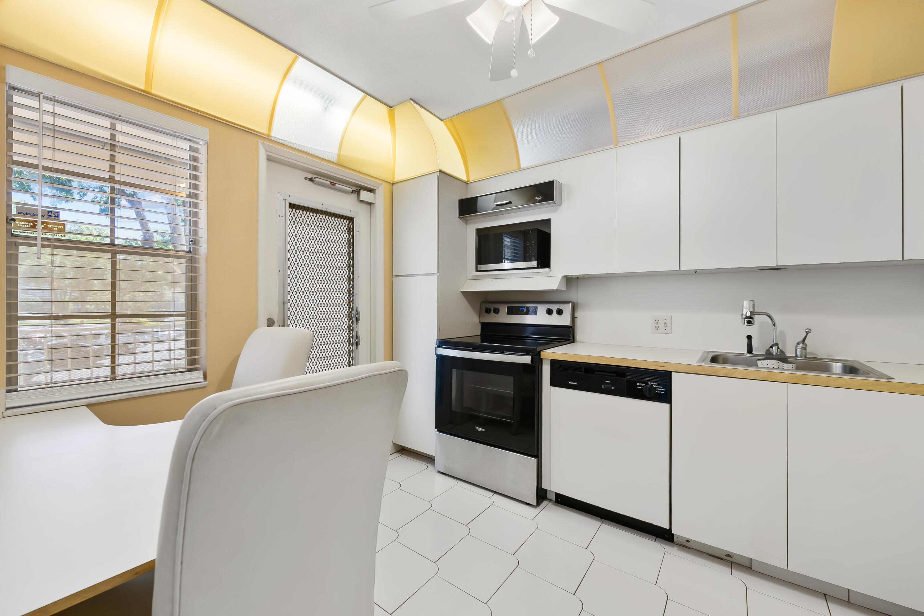 PALM AIRE PALM-AIRE - Residential