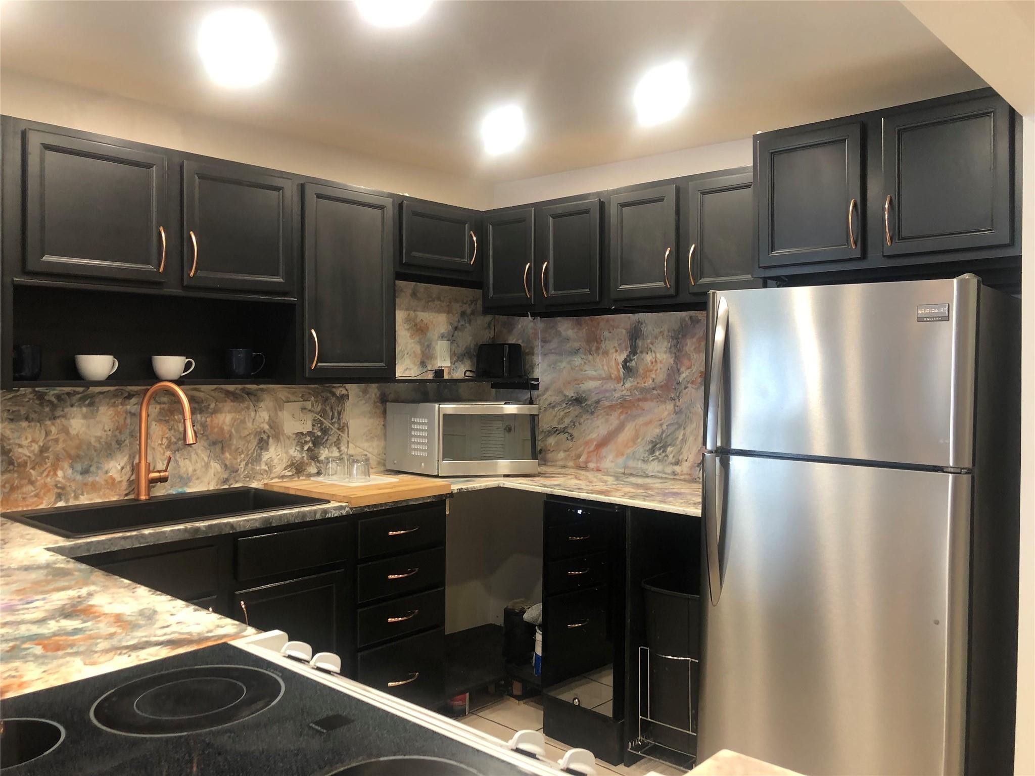 Birch Crest Apts Inc - Residential Lease