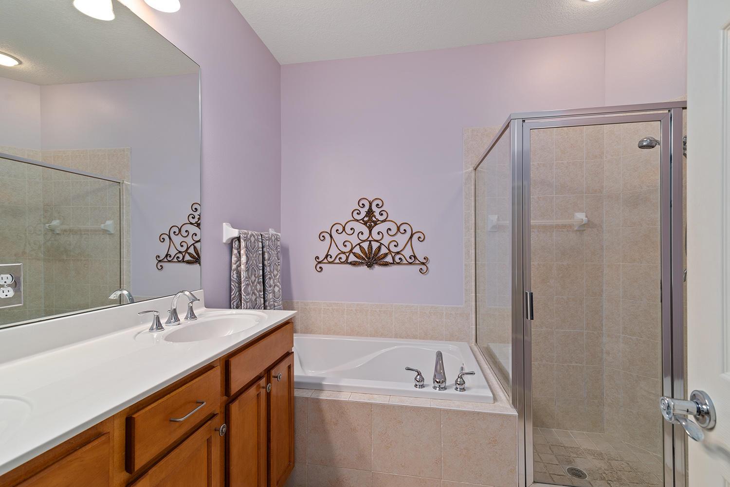 TORREY PINES - Residential