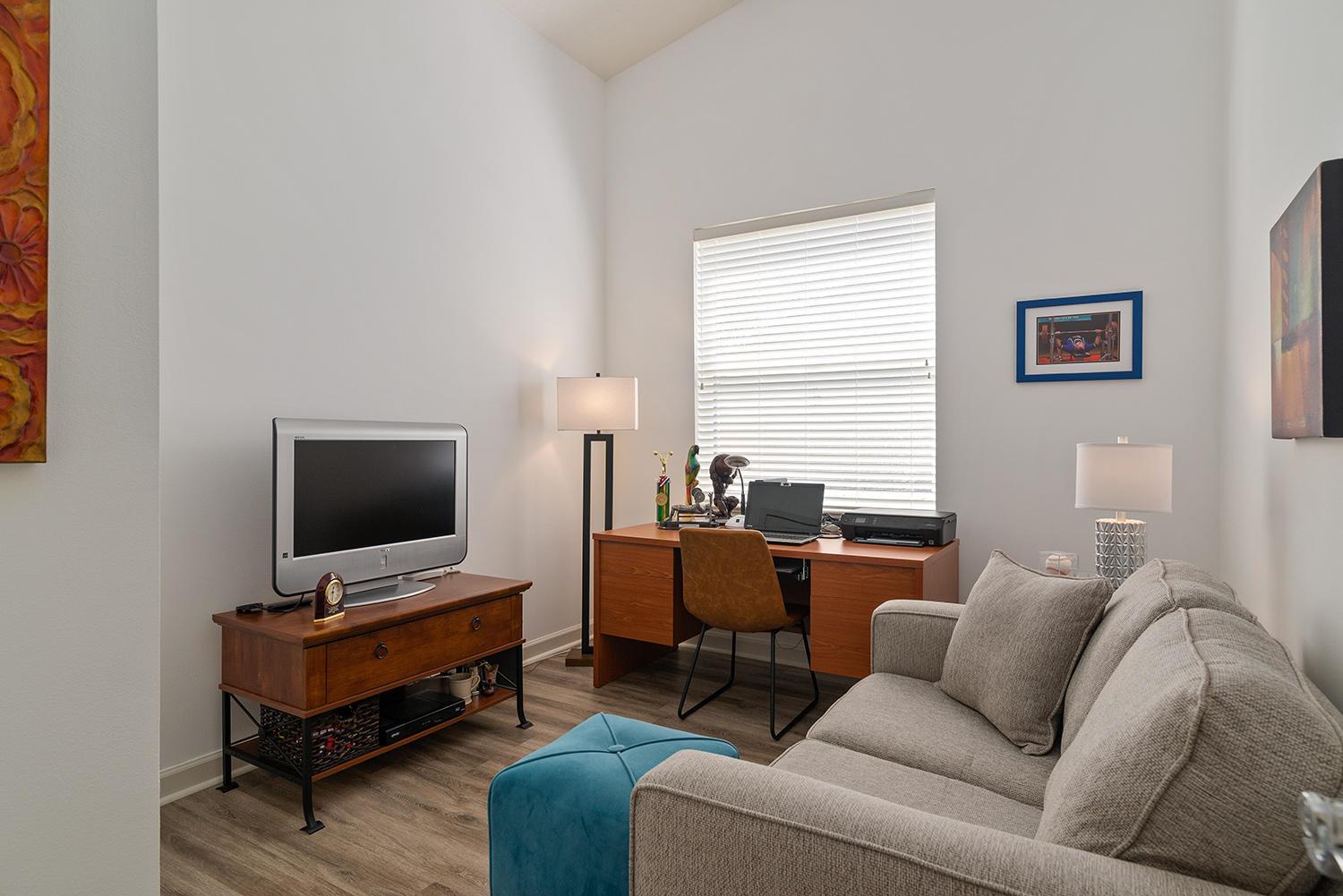 TORREY PINES - Residential