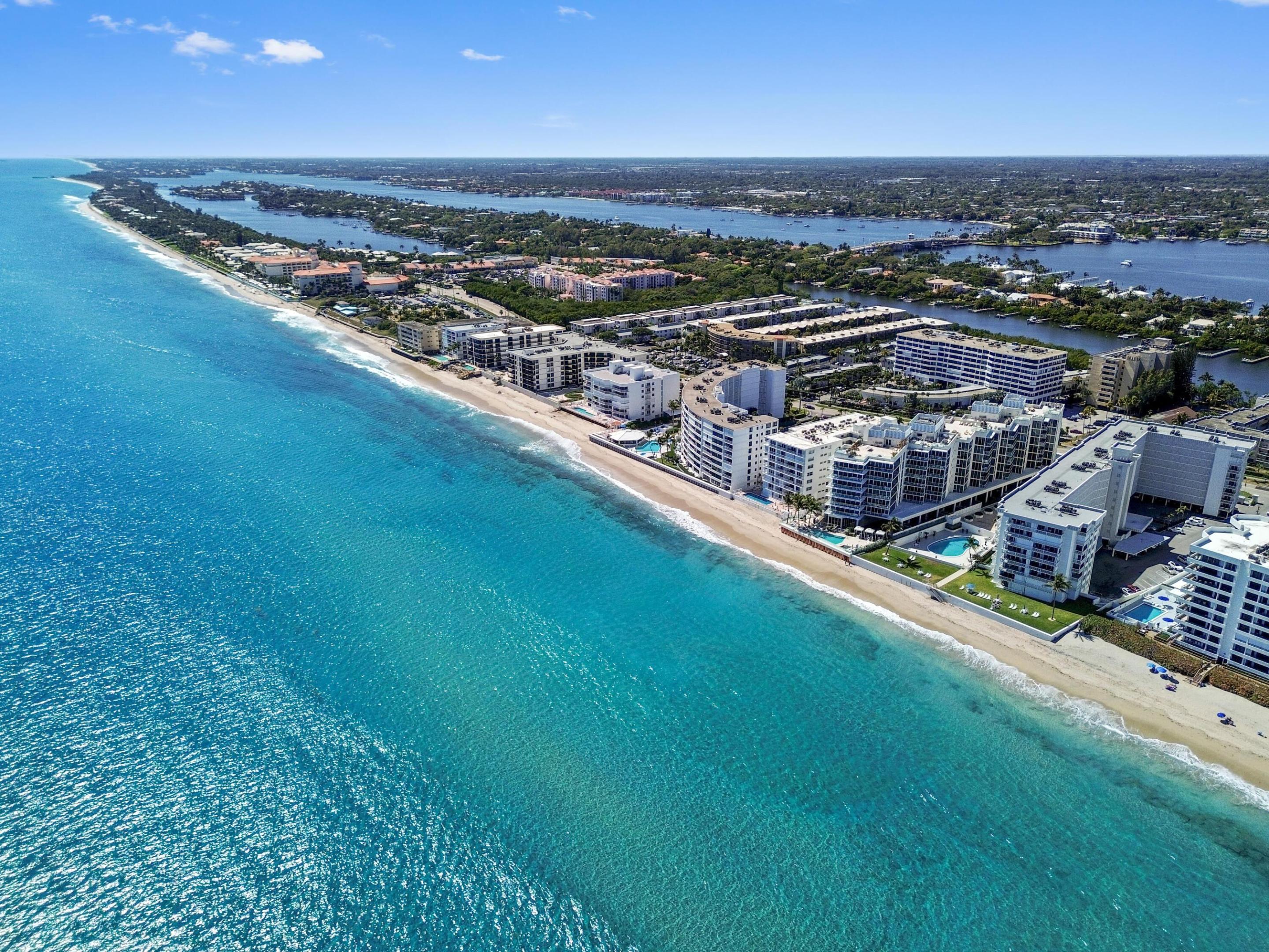 MAYFAIR HOUSE CONDO - Residential