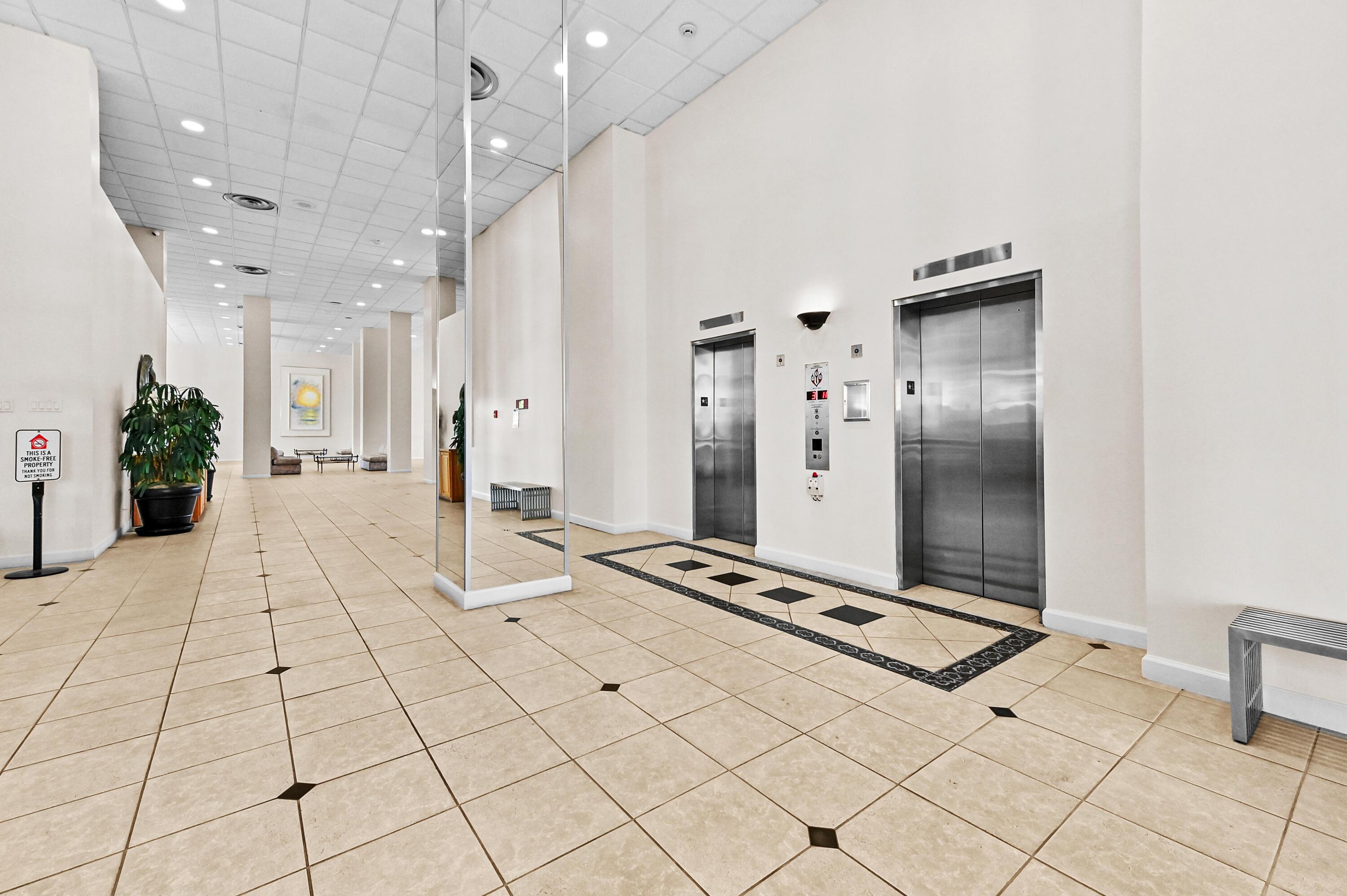 MAYFAIR HOUSE CONDO - Residential