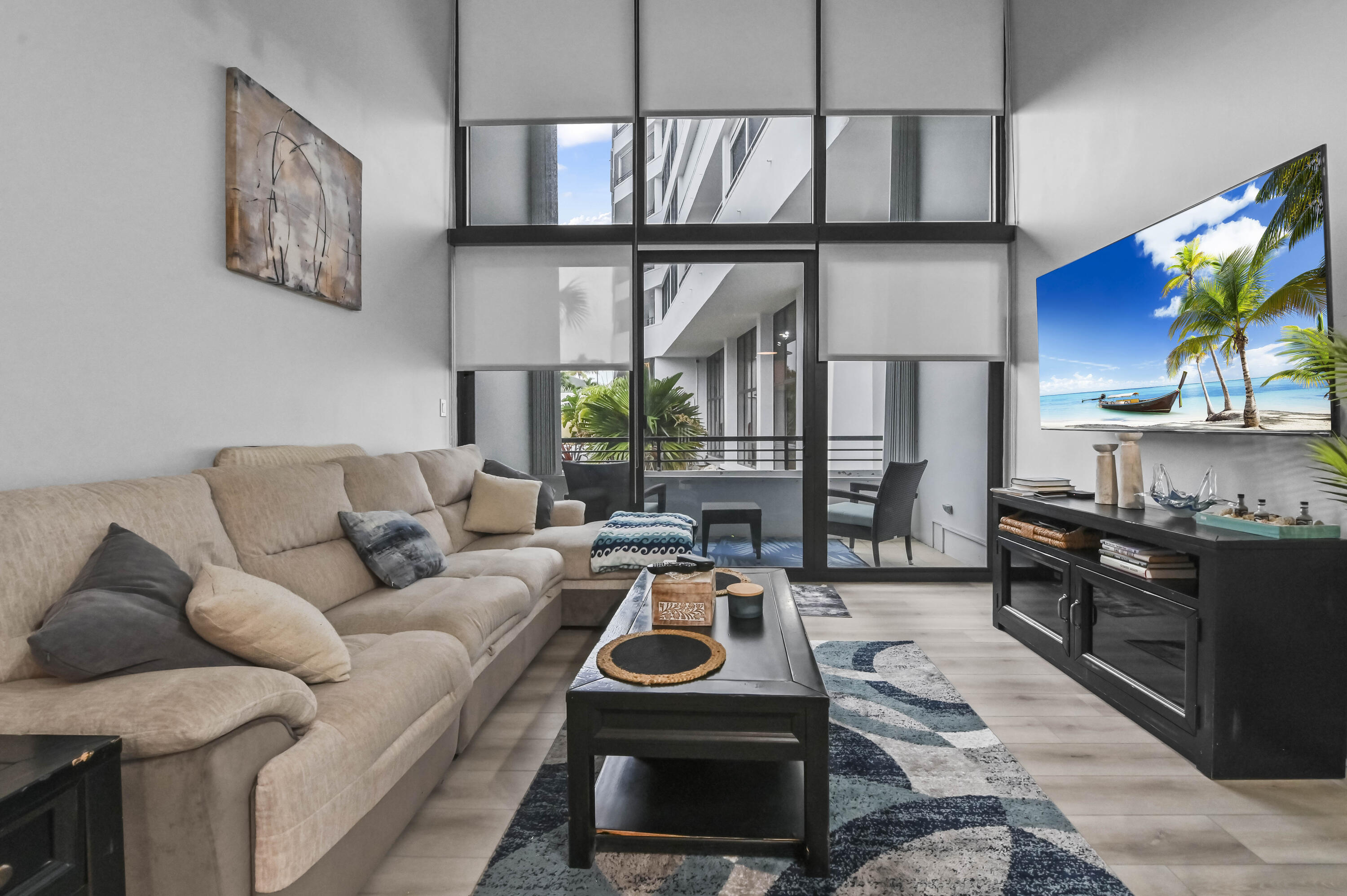 MAYFAIR HOUSE CONDO - Residential