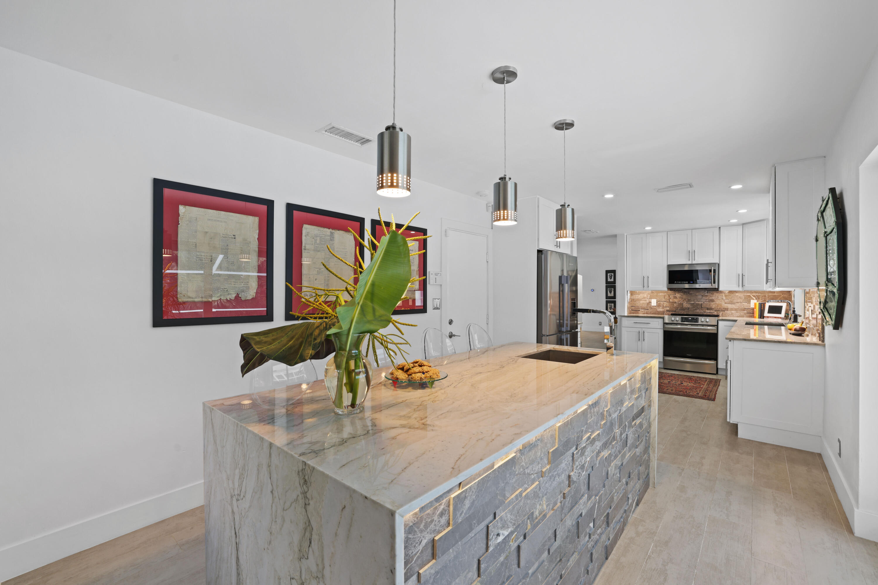 LANDINGS FIRST SEC - Residential