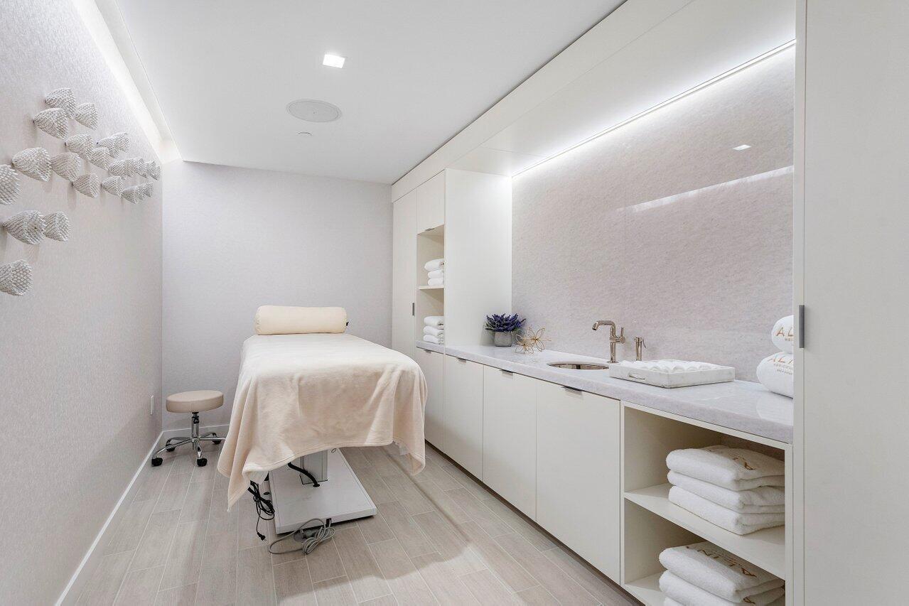 ALINA BOCA RATON CONDO - Residential